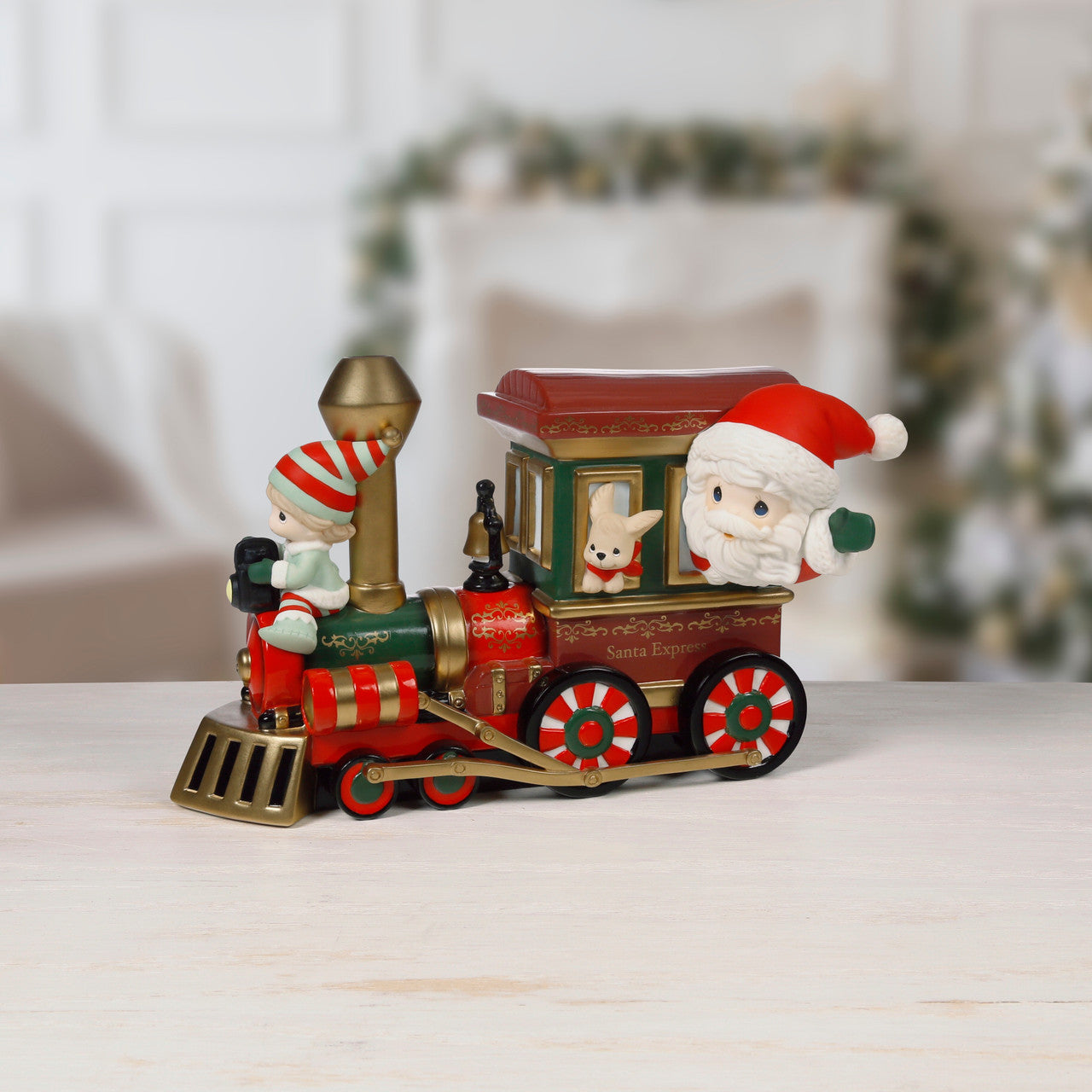 Santa Claus Is Back In Town Limited Edition Figurine - Country N More Gifts