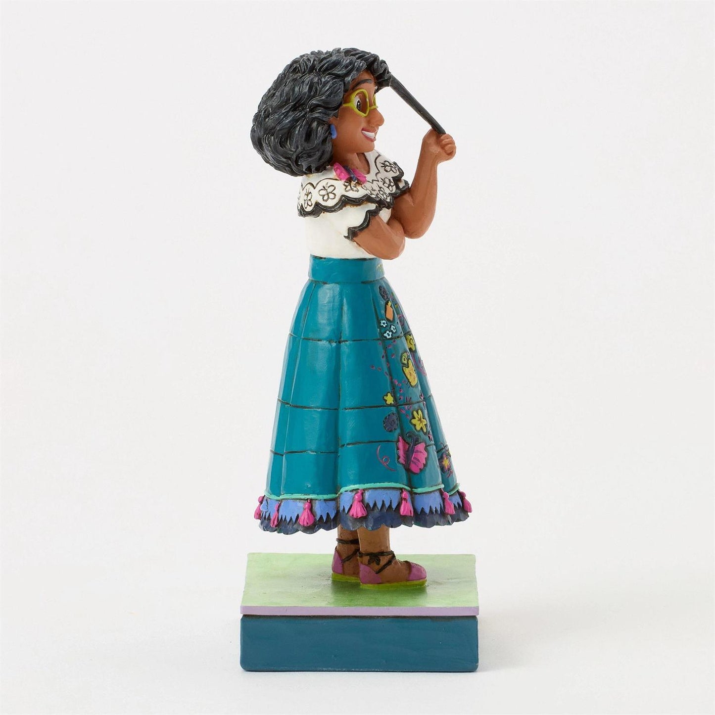 Mirabel - Country N More Gifts