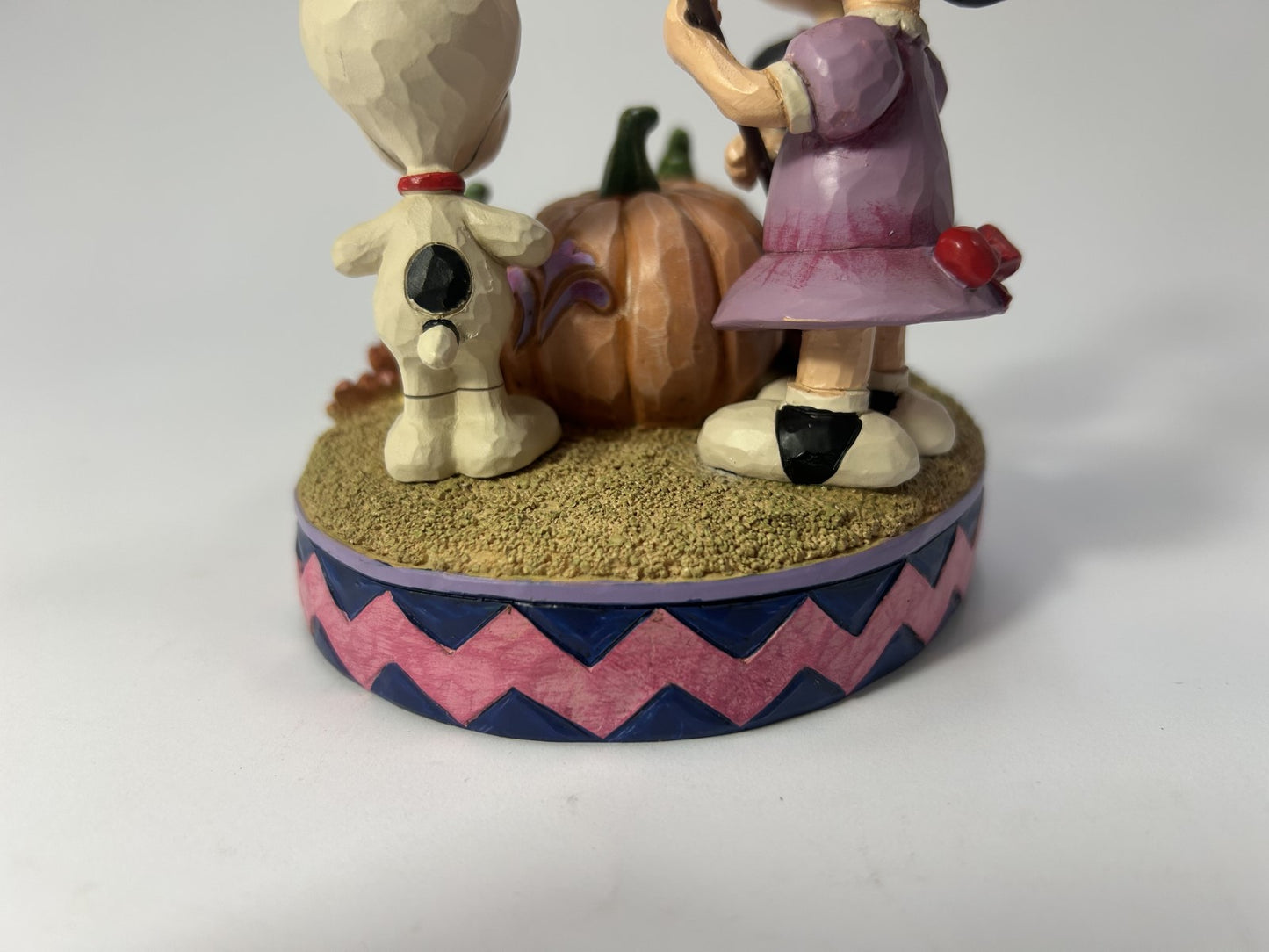 DAMAGED - Halloween Surprises - Peanuts Gang Halloween - Country N More Gifts