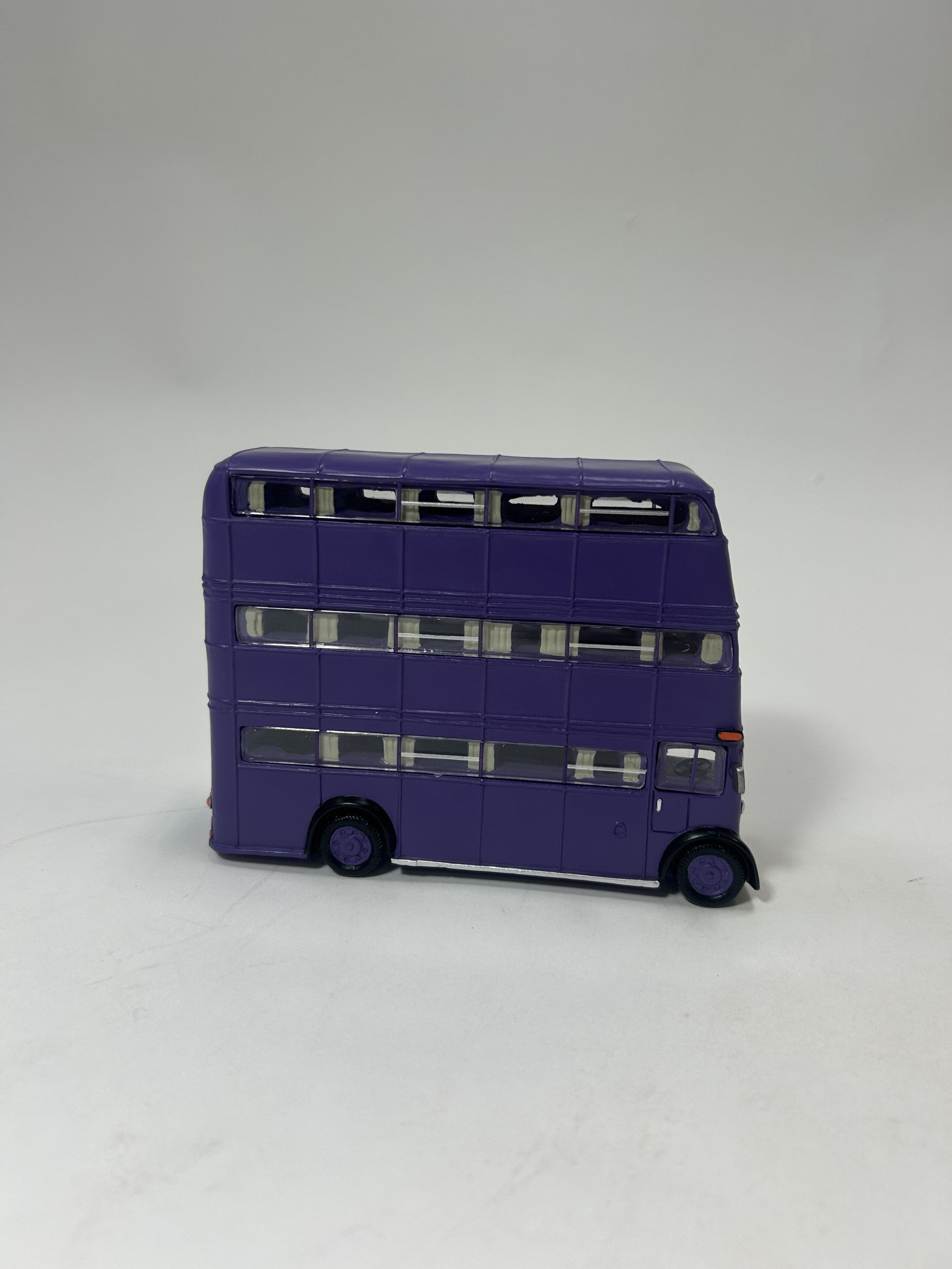 DAMAGED - Knight Bus - Country N More Gifts