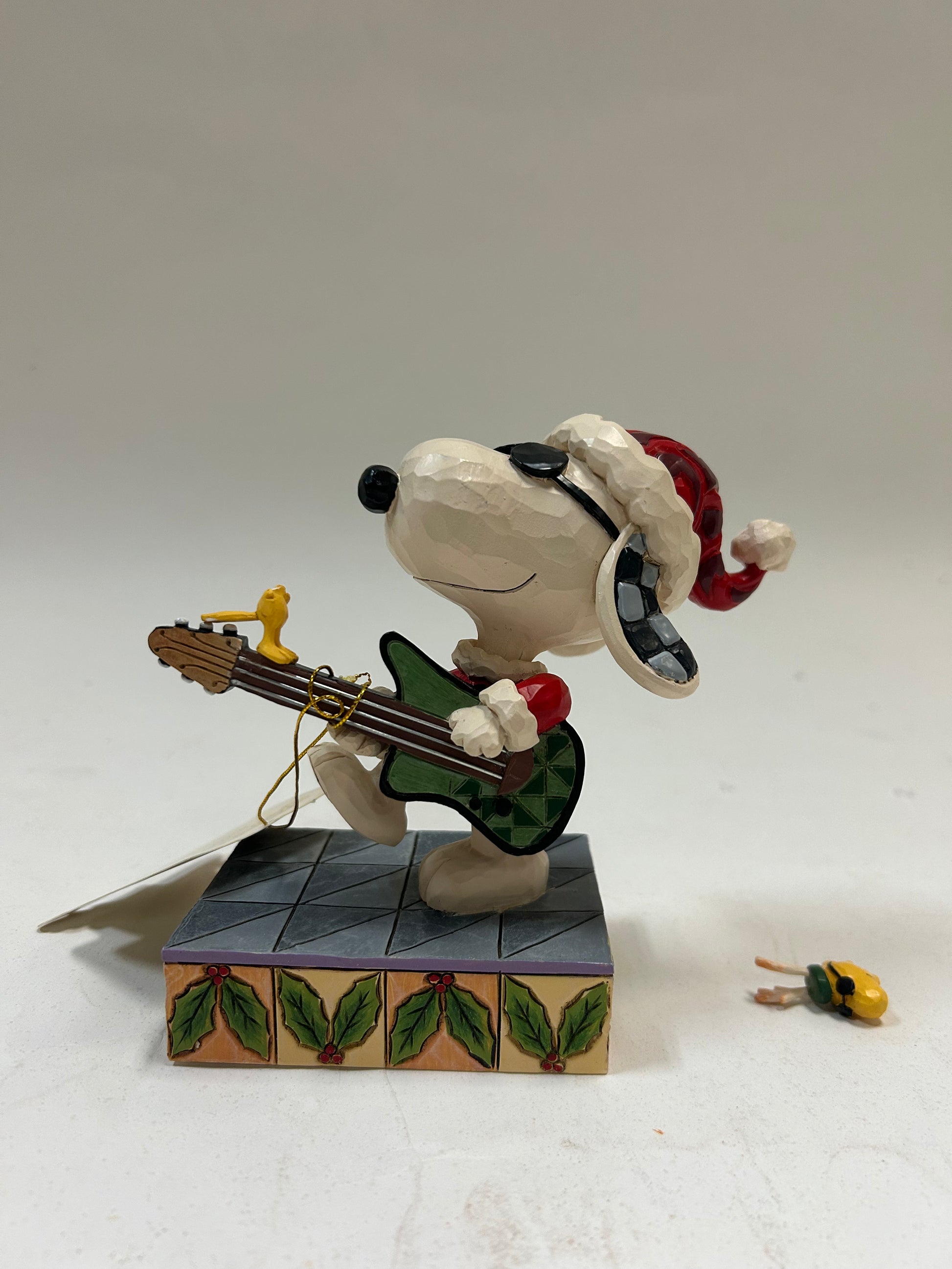 DAMAGED - Rock ‘n' Roll Duo - Snoopy & Woodstock Rock - Country N More Gifts