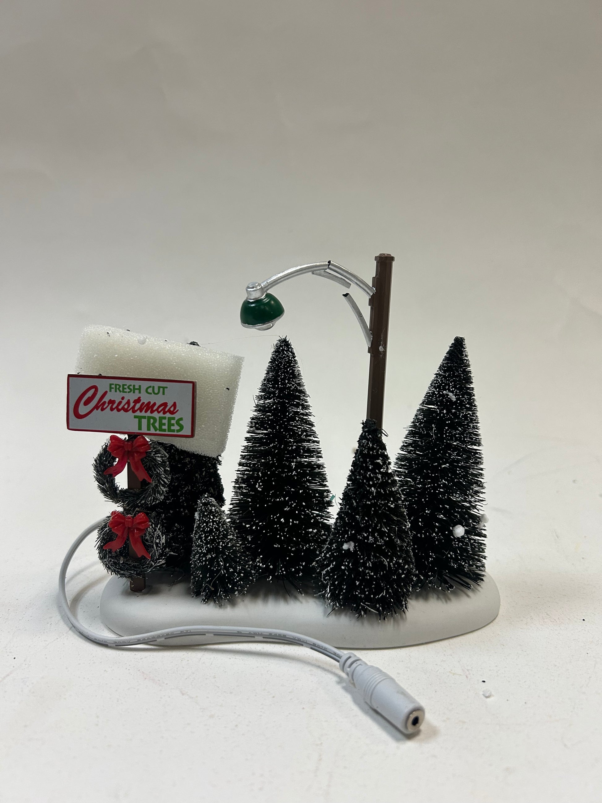 DAMAGED - Lit Christmas Tree Lot - Country N More Gifts
