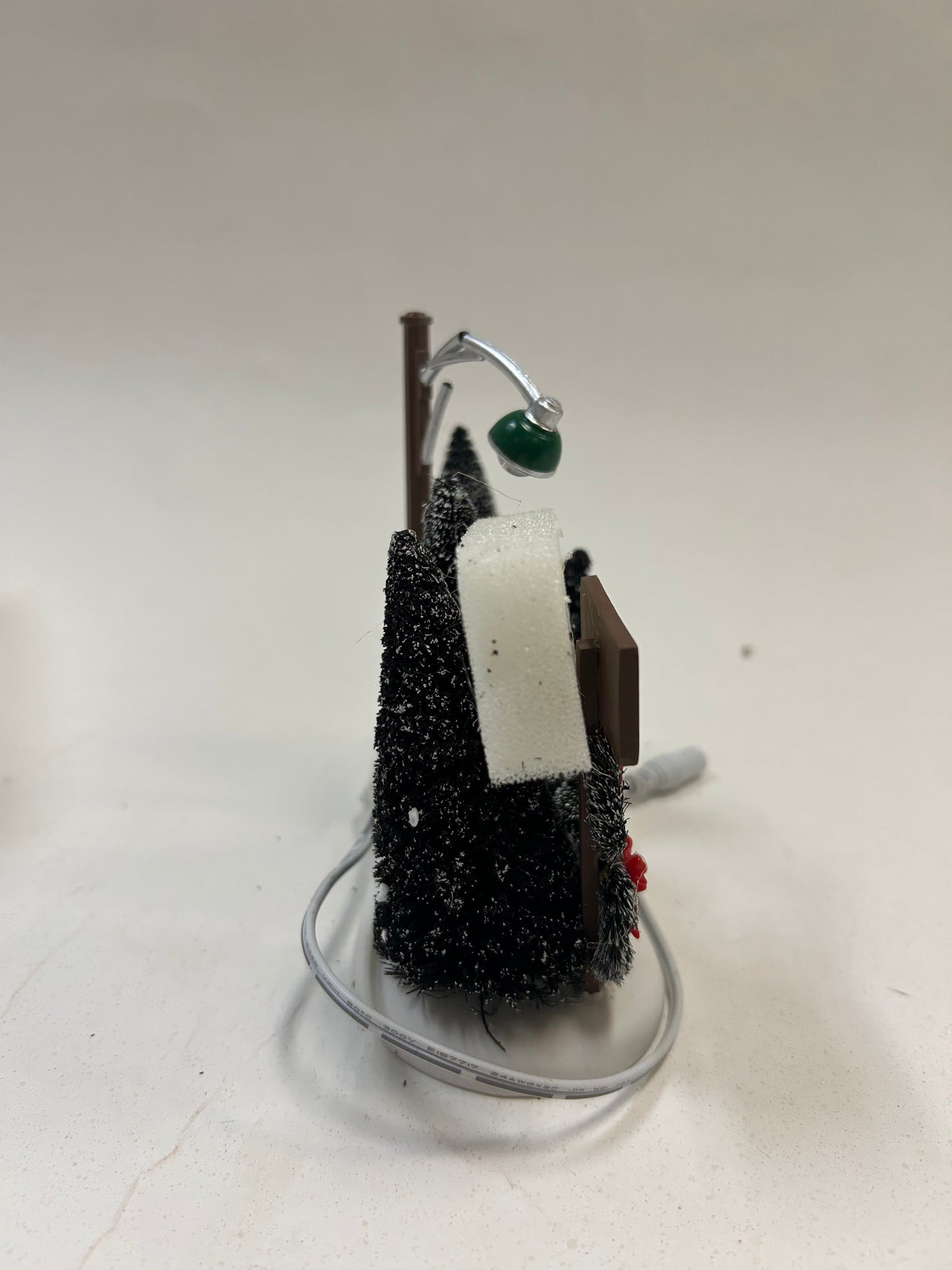 DAMAGED - Lit Christmas Tree Lot - Country N More Gifts