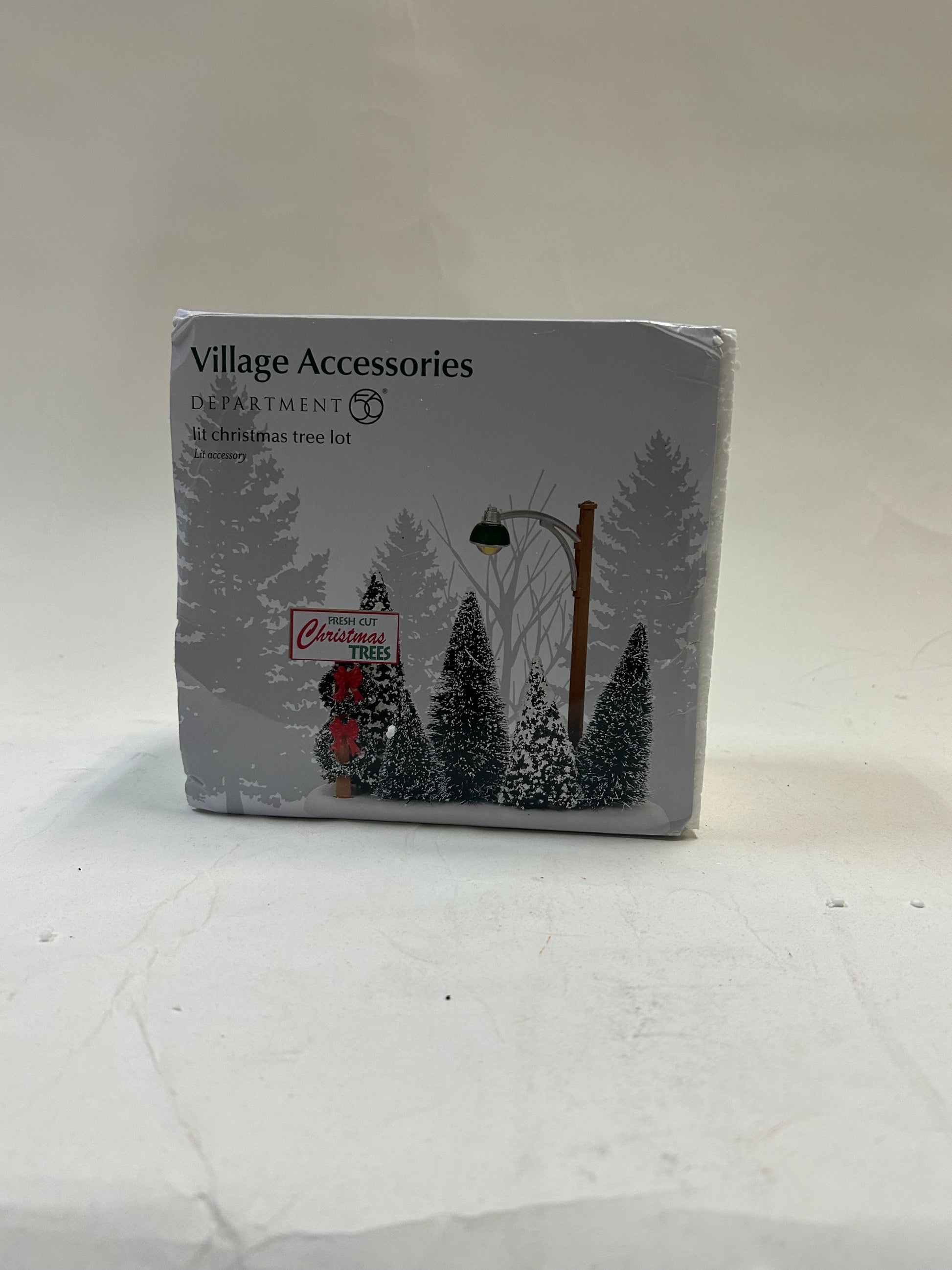 DAMAGED - Lit Christmas Tree Lot - Country N More Gifts