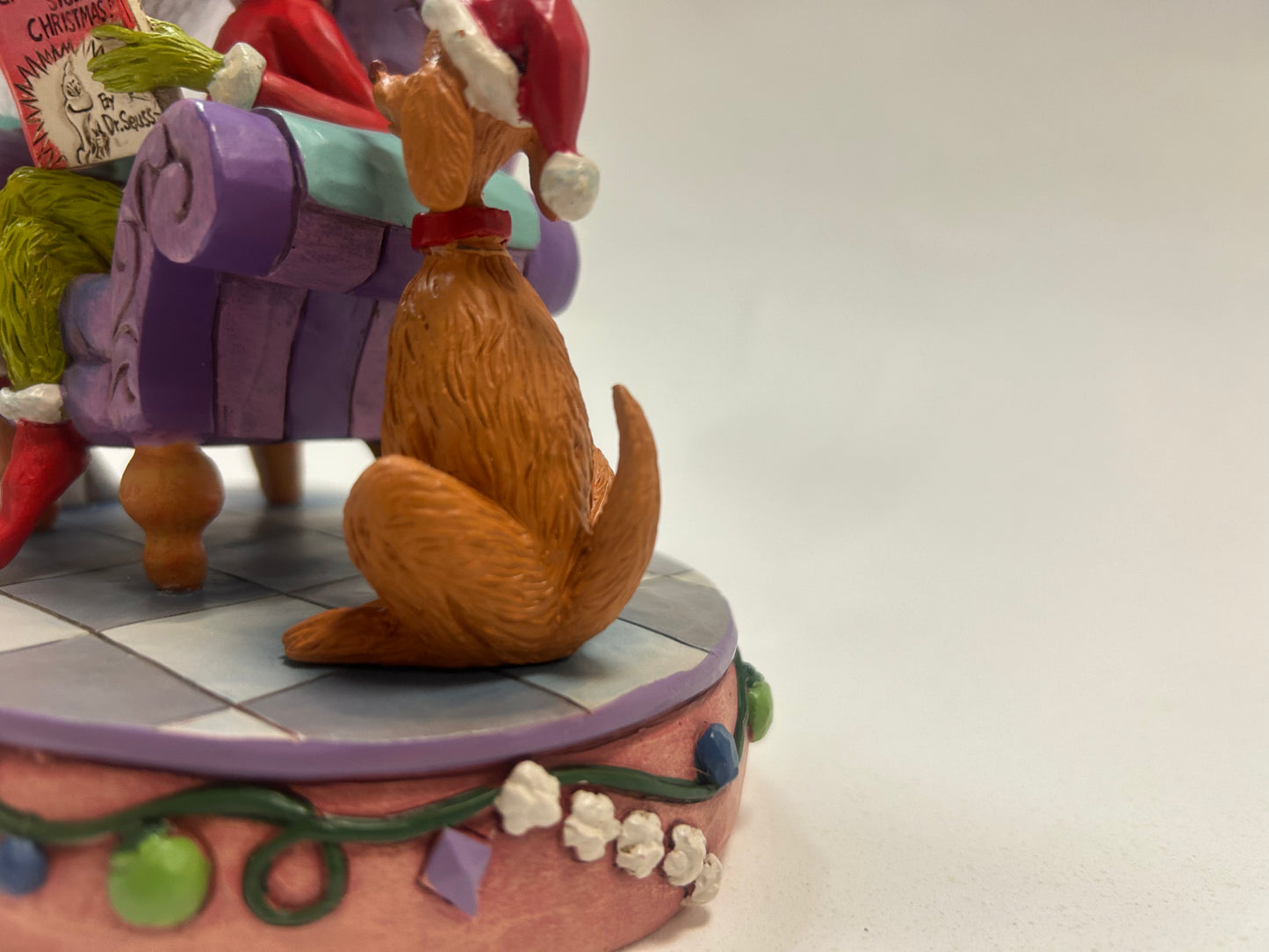 DAMAGED - Grinch in Chair with Lamp - Country N More Gifts