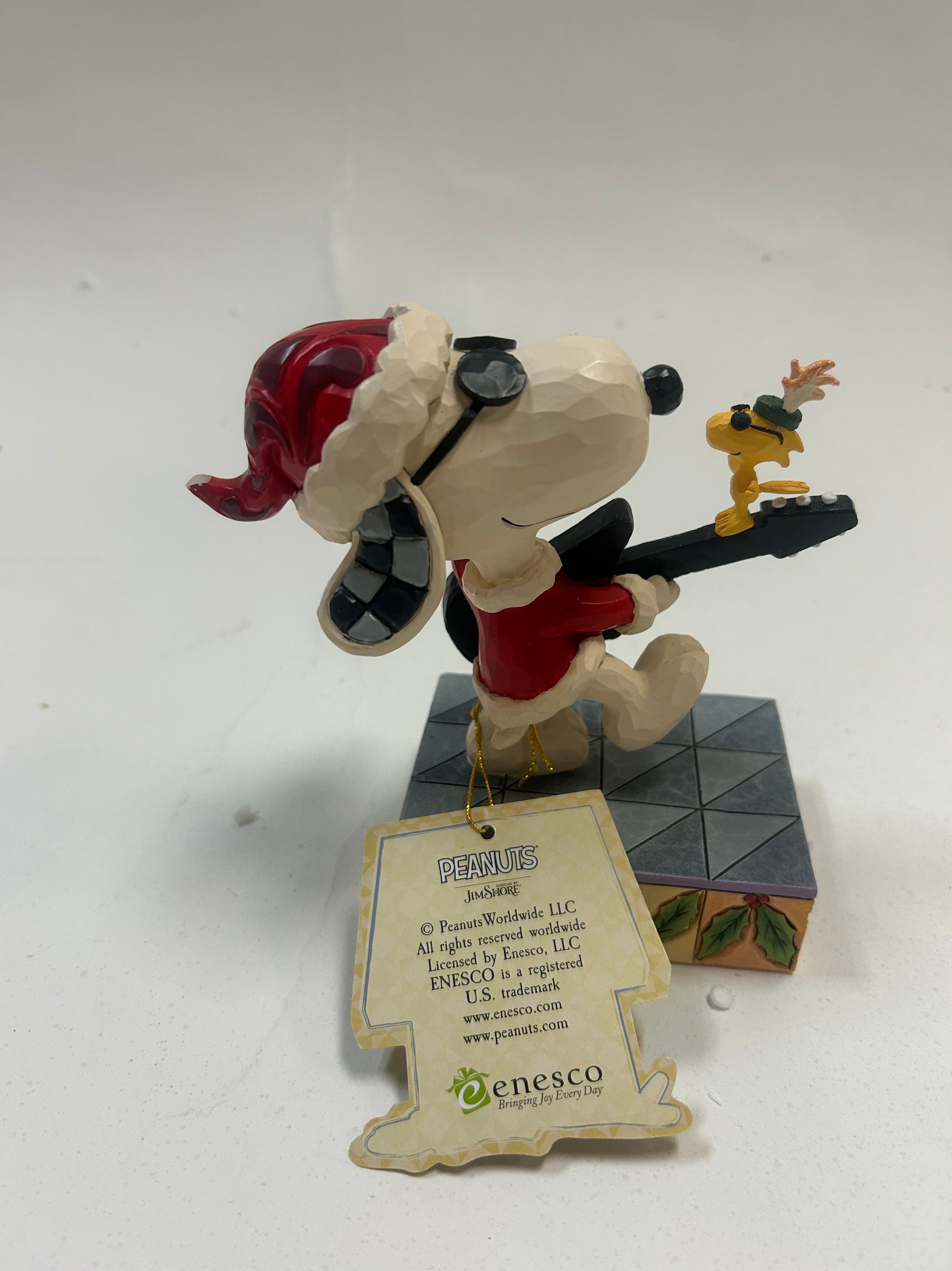 DAMAGED - Rock ‘n' Roll Duo - Snoopy & Woodstock Rock - Country N More Gifts