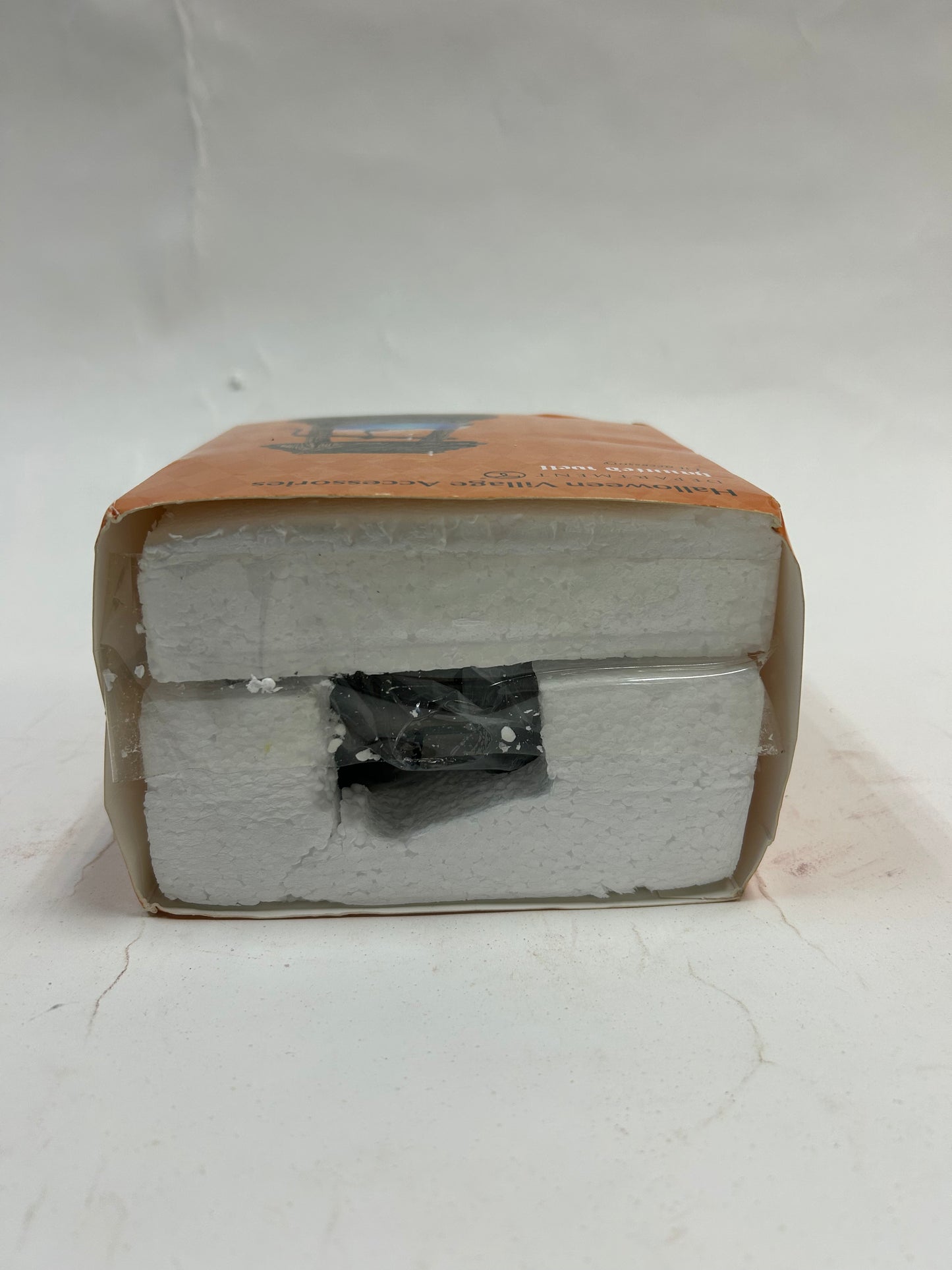 BOX DAMAGE - Haunted Well - Country N More Gifts