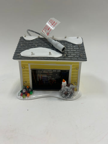 DAMAGED - The Griswold Holiday Garage - Country N More Gifts