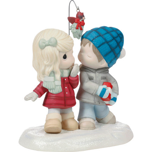 Merry Kiss-mas Figurine  - Country N More Gifts