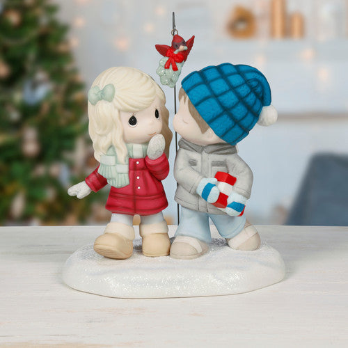 Merry Kiss-mas Figurine  - Country N More Gifts