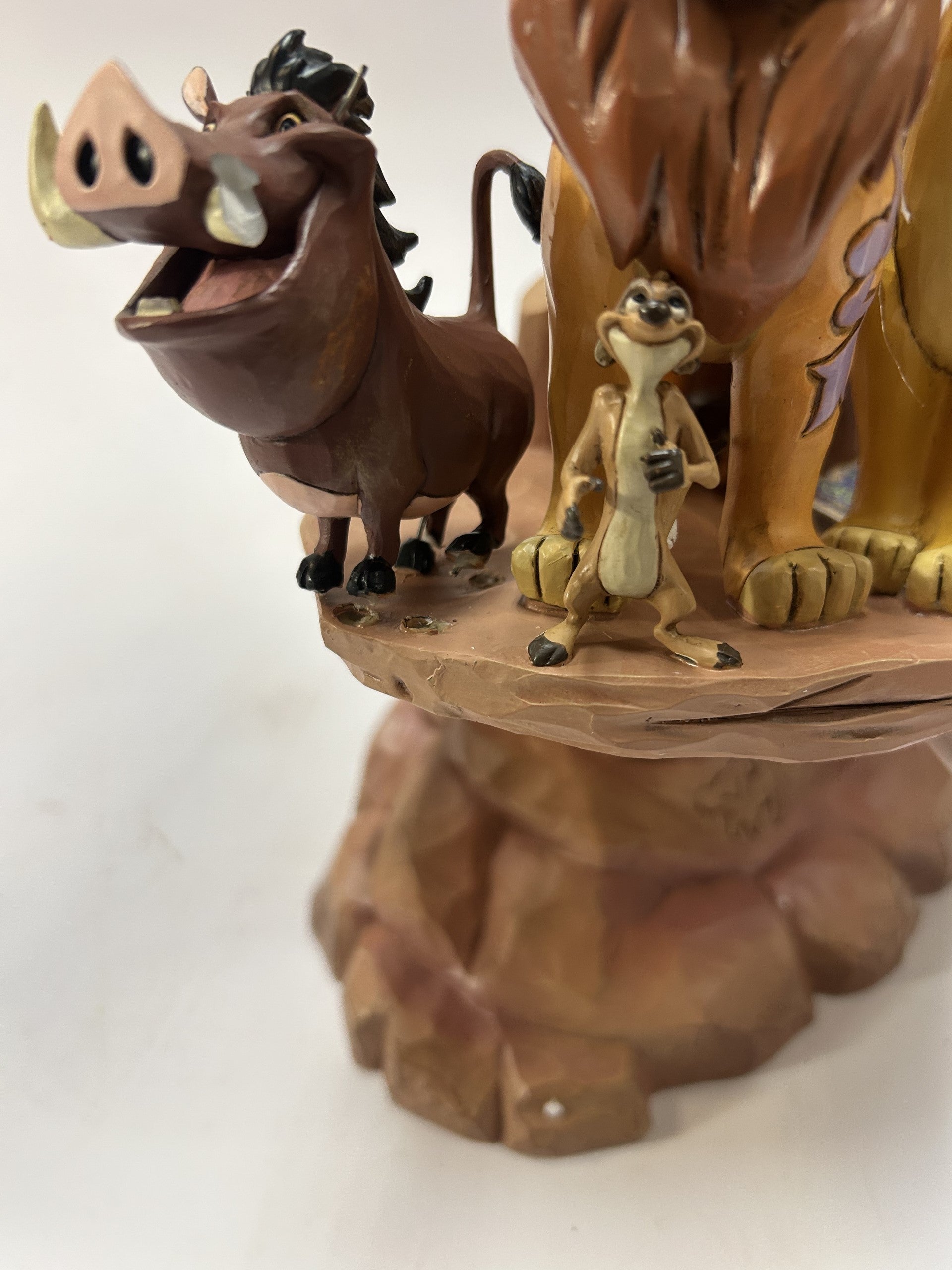 DAMAGED - Pride Rock - Lion King Carved in Stone - Country N More Gifts