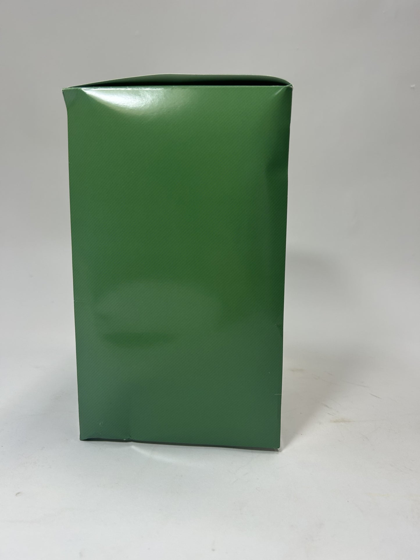 BOX DAMAGE - A Calf In Time For Christmas - Country N More Gifts
