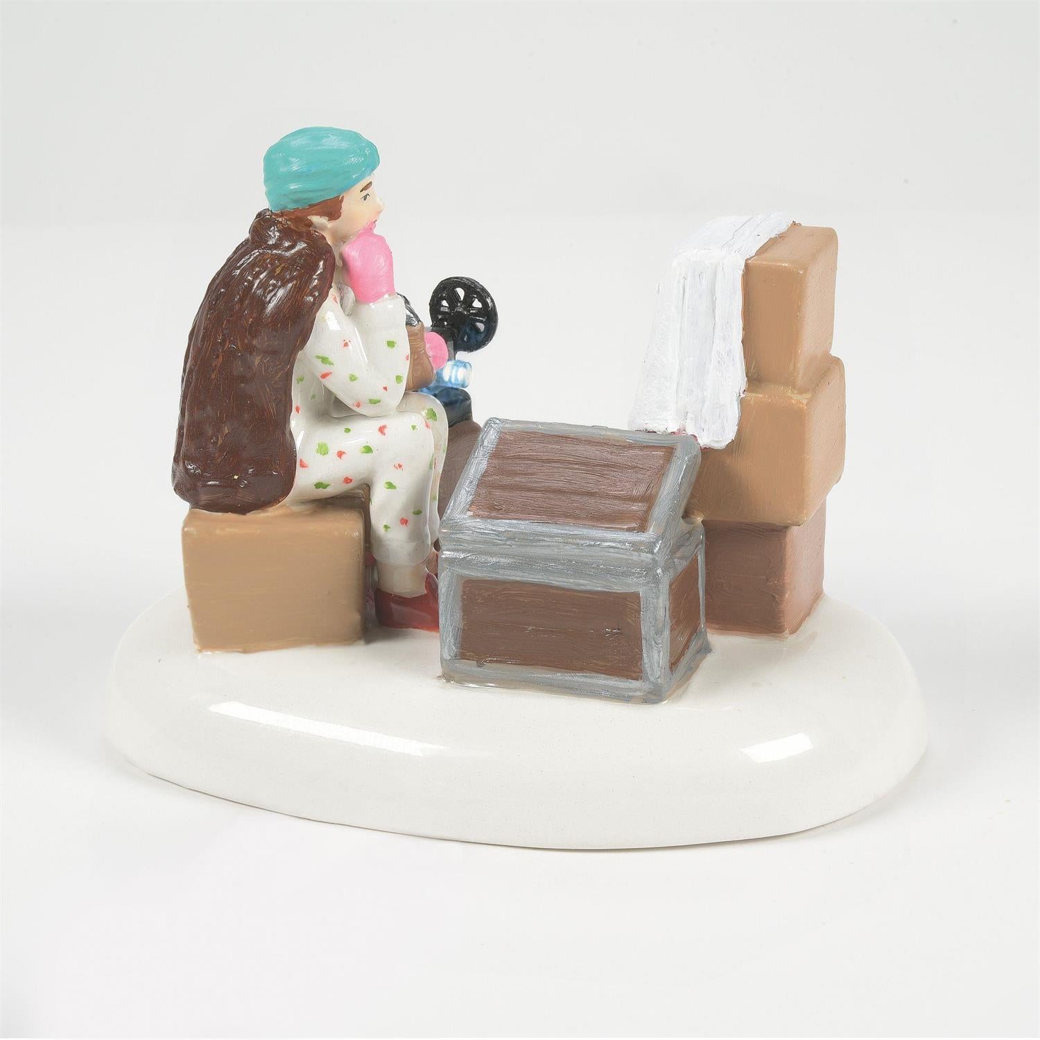 BOX DAMAGE - An Attic Of Christmas Memories - Country N More Gifts