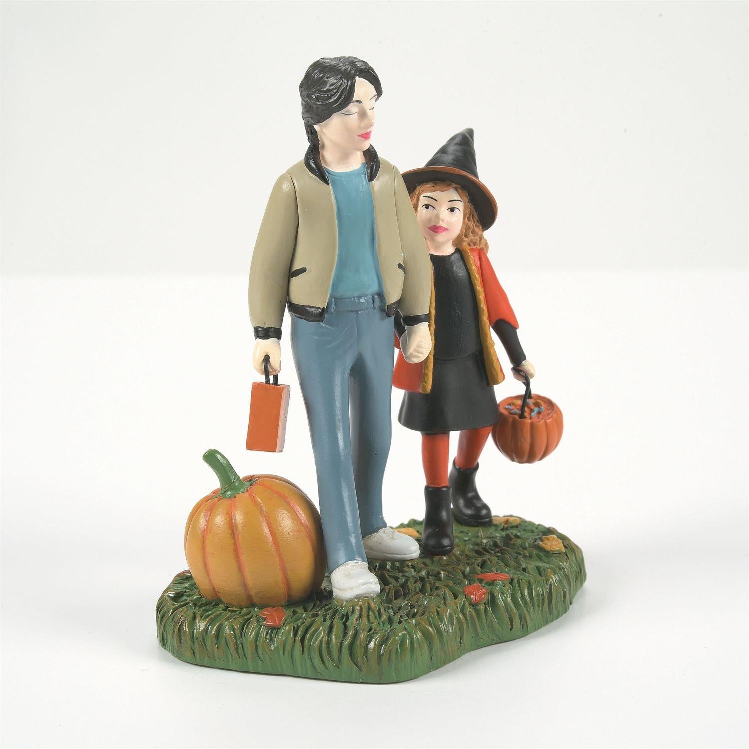 Max's House In Salem Value Set - Country N More Gifts