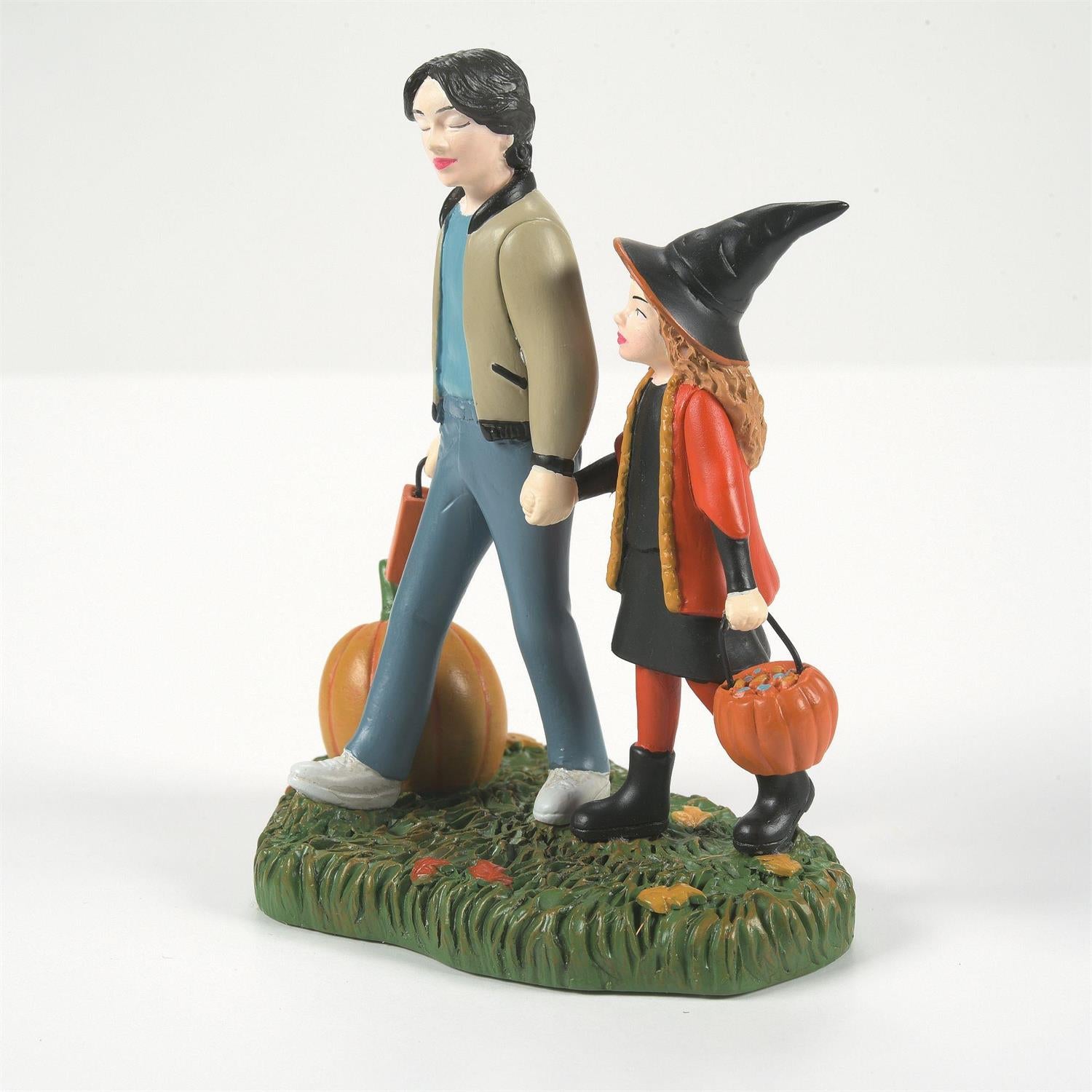 Max's House In Salem Value Set - Country N More Gifts