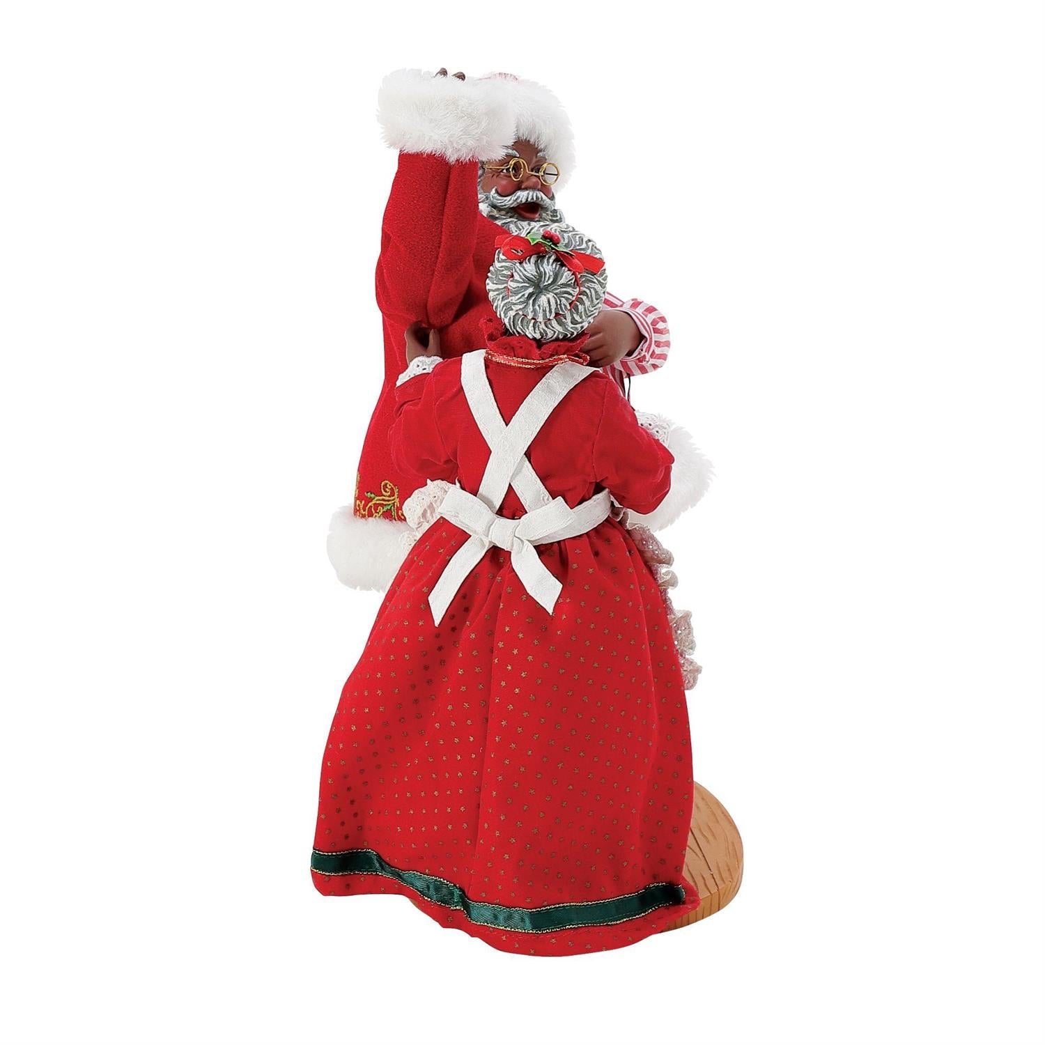 Santa's New Suit AA - Country N More Gifts