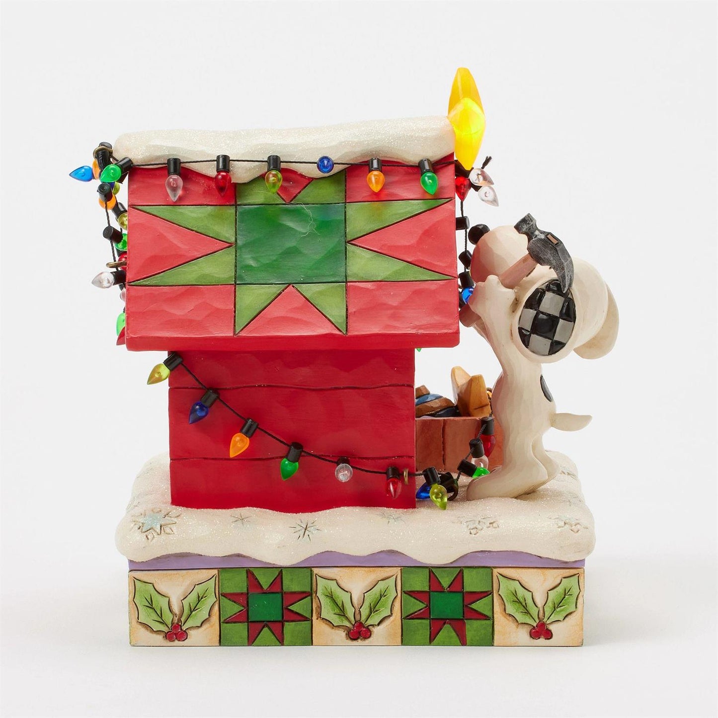 Prize-Worthy Christmas - Snoopy LED Doghouse - Country N More Gifts
