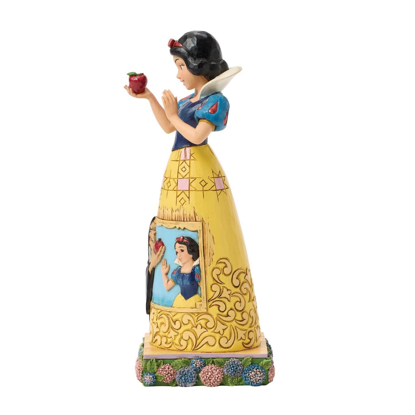A Poisoned Promise - Snow White Apple with Scene - Country N More Gifts