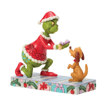 Grinch Giving Max a Bone Figurine - Country N More Gifts