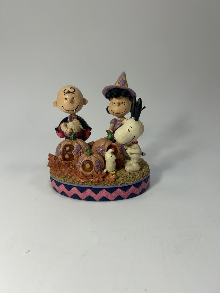 DAMAGED - Halloween Surprises - Peanuts Gang Halloween - Country N More Gifts