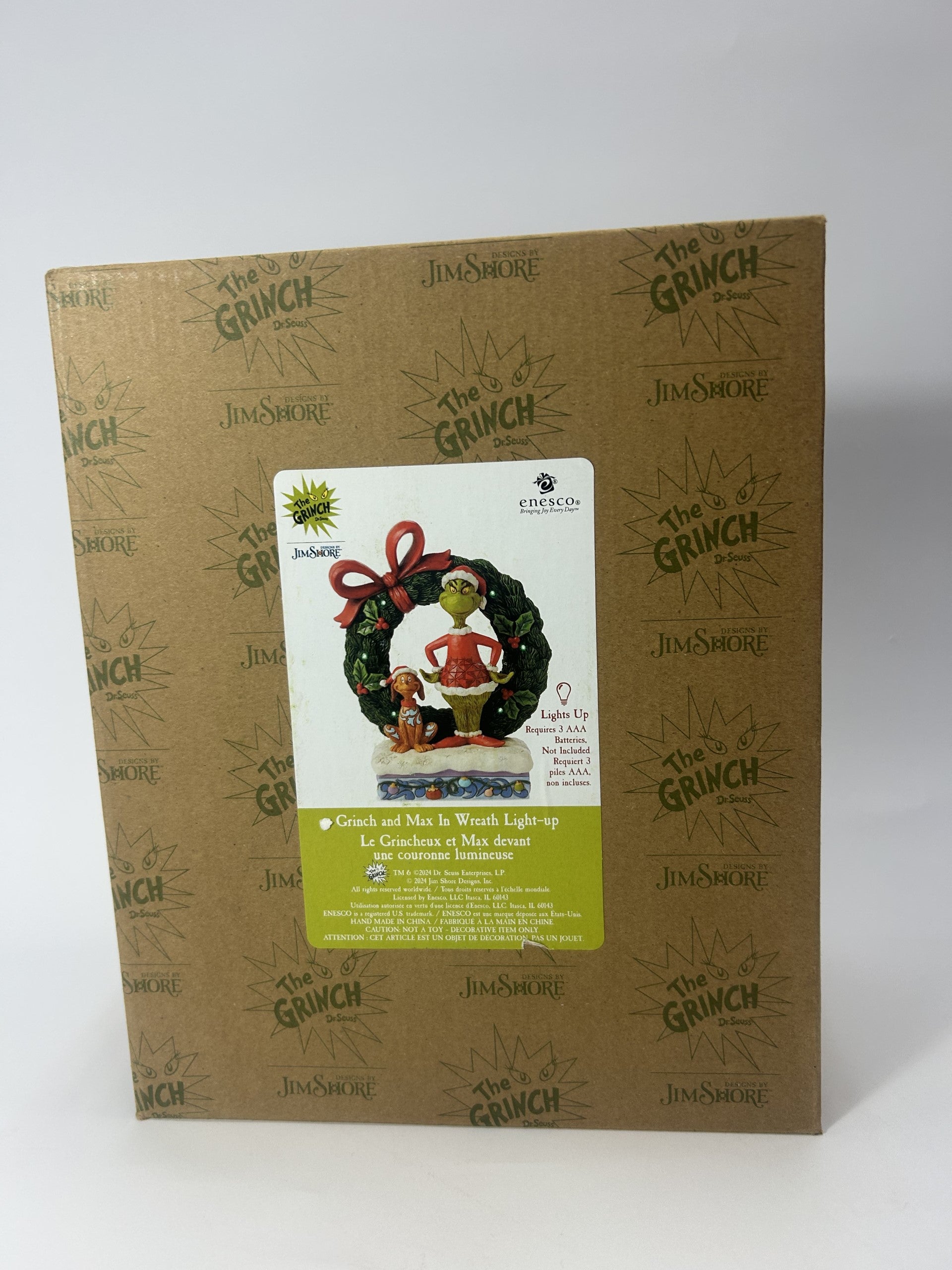 DAMAGED - Grinch & Max in Wreath Figurine - Country N More Gifts