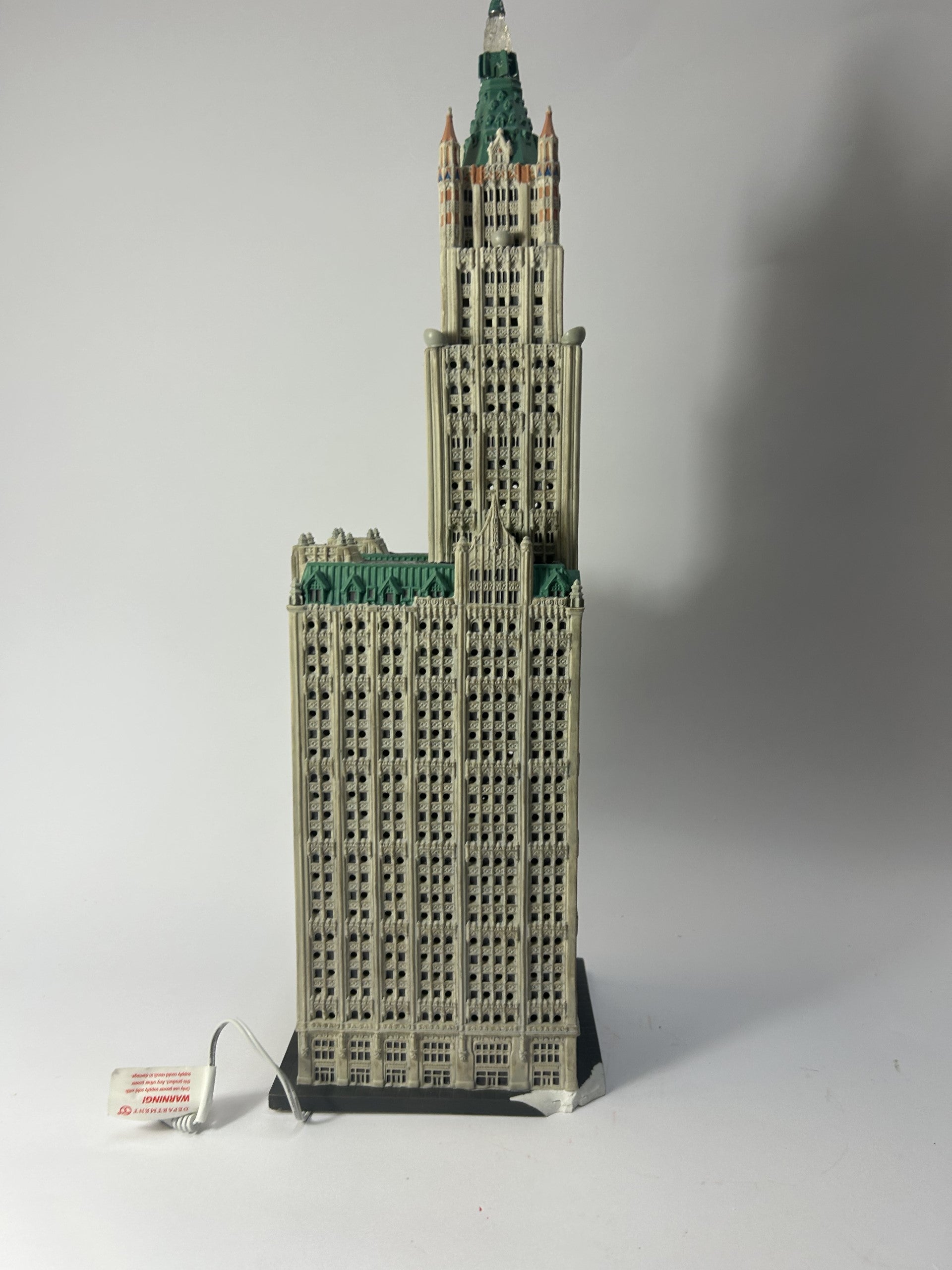 DAMAGED - The Woolworth Building - Country N More Gifts