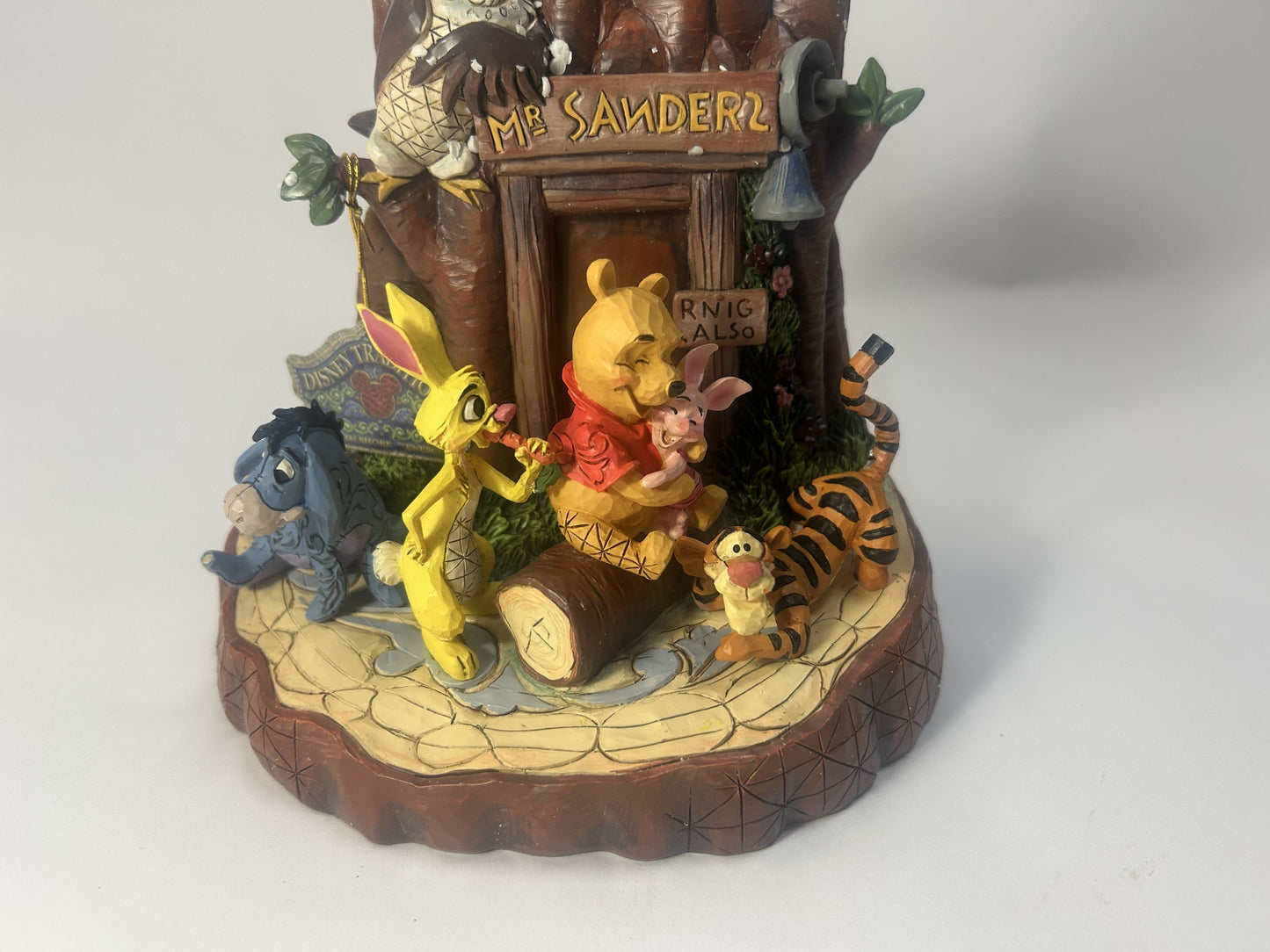 DAMAGED - Pooh Carved by Heart