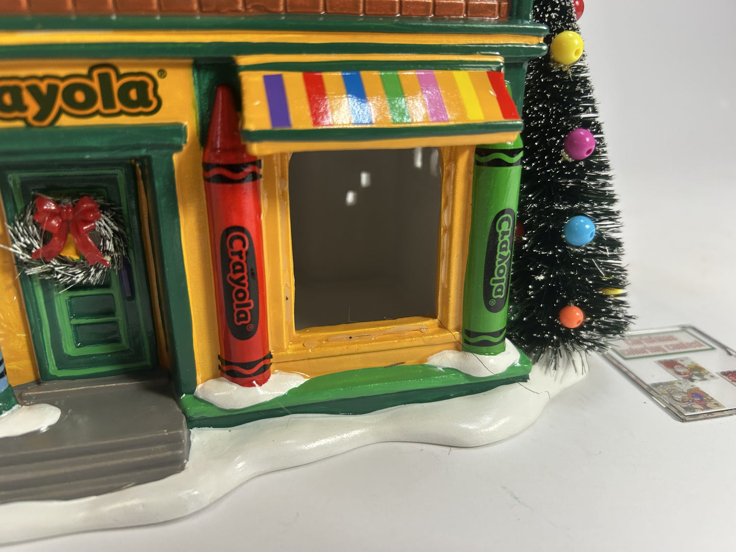 DAMAGED - Crayola Crayon Store - Country N More Gifts