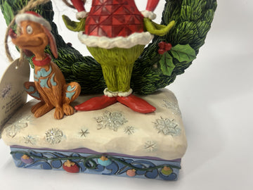 DAMAGED - Grinch & Max in Wreath Figurine - Country N More Gifts