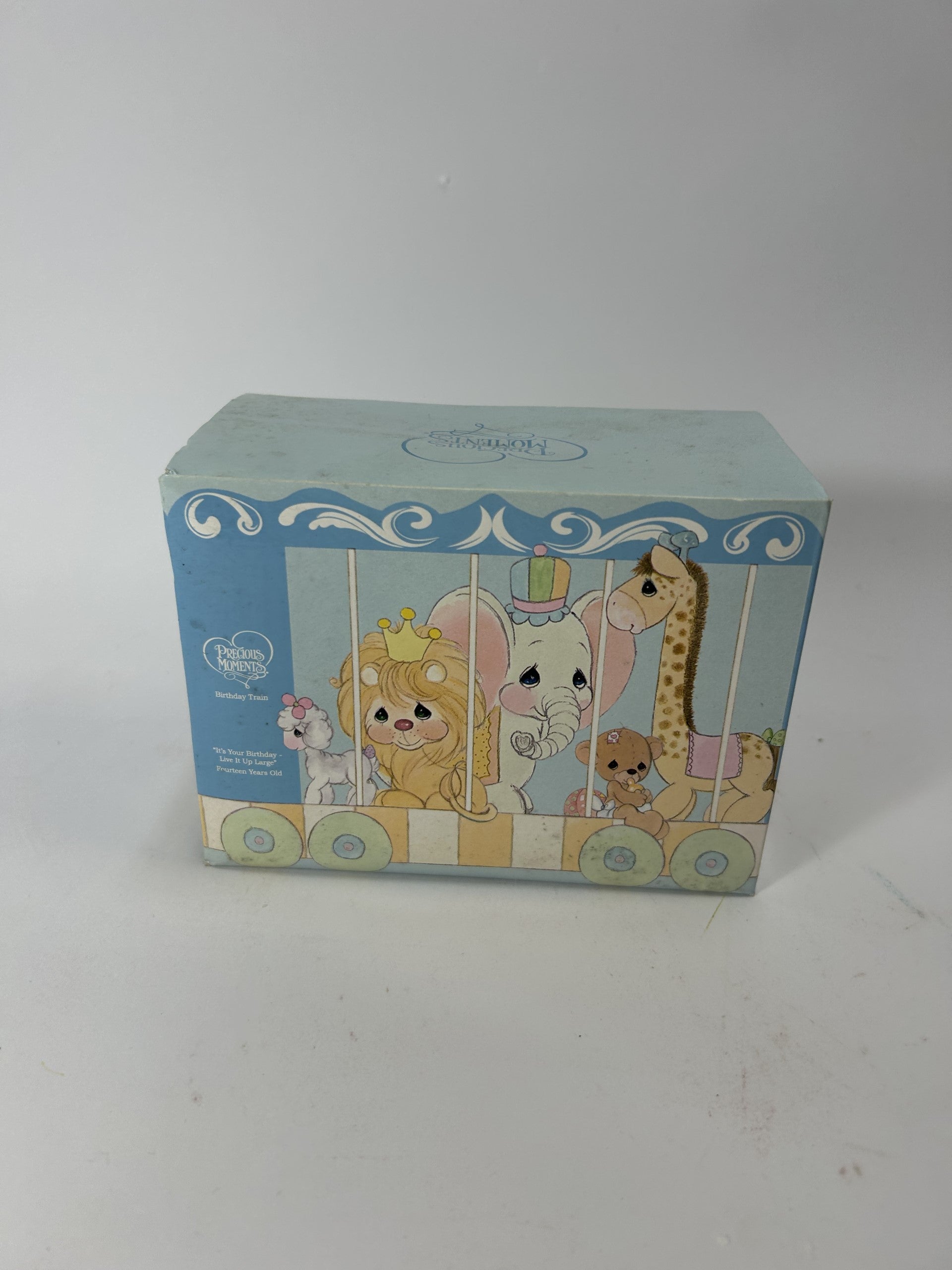 BOX DAMAGE - 14 It's Your Birthday - Live It Up Large - Age 14 Walrus - Country N More Gifts