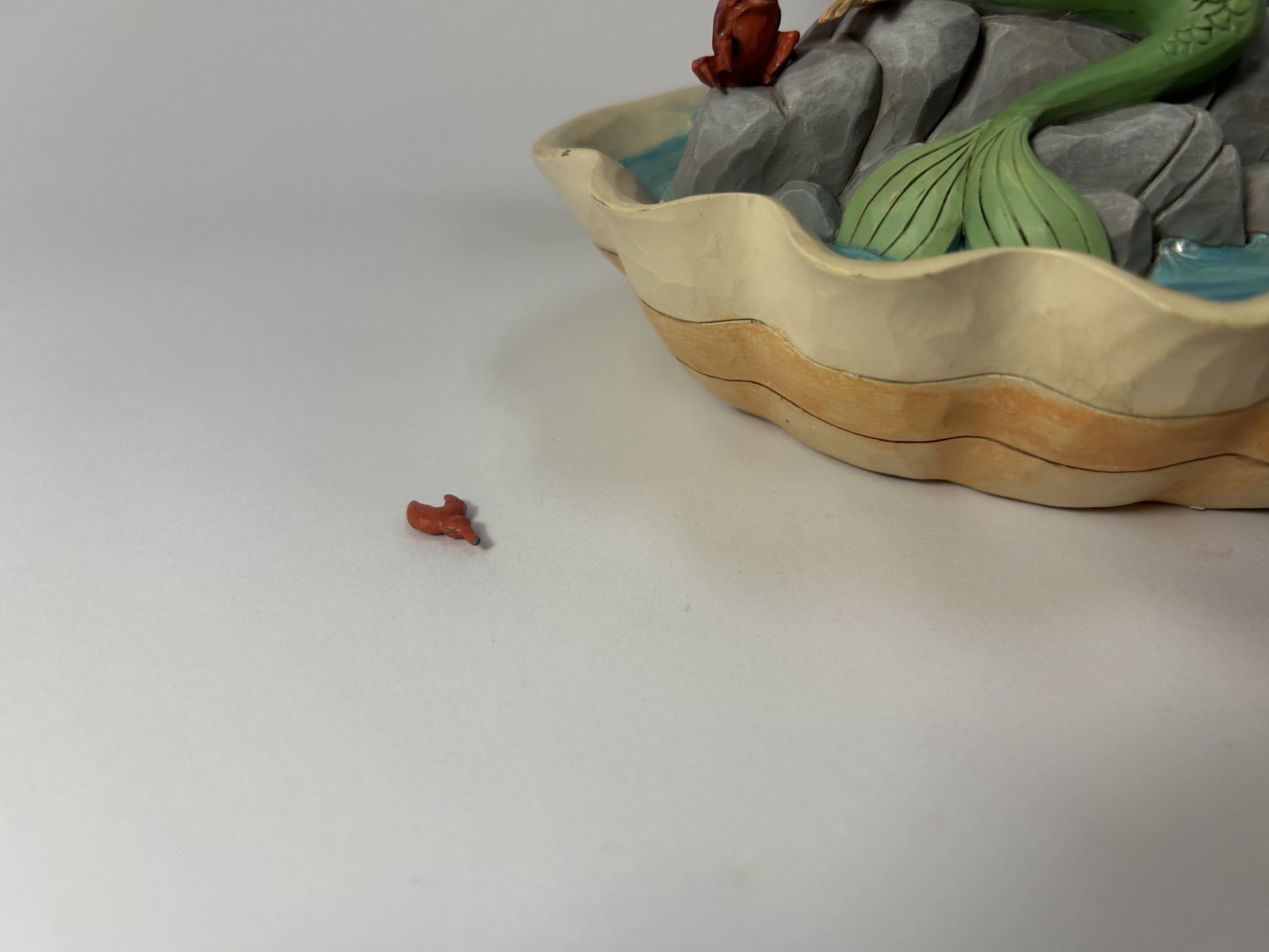 DAMAGED - Seashell Scenario - Little Mermaid Shell Scene - Country N More Gifts