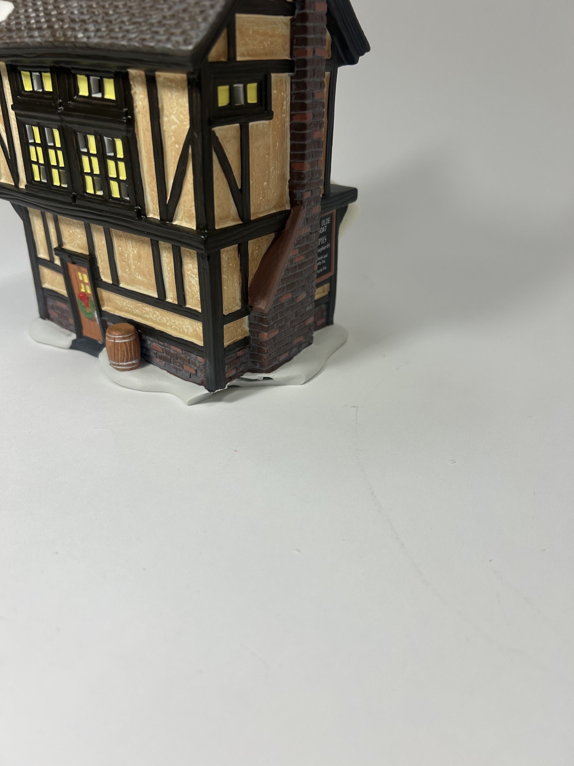 DAMAGED - Ye Olde Goat Pub - Country N More Gifts