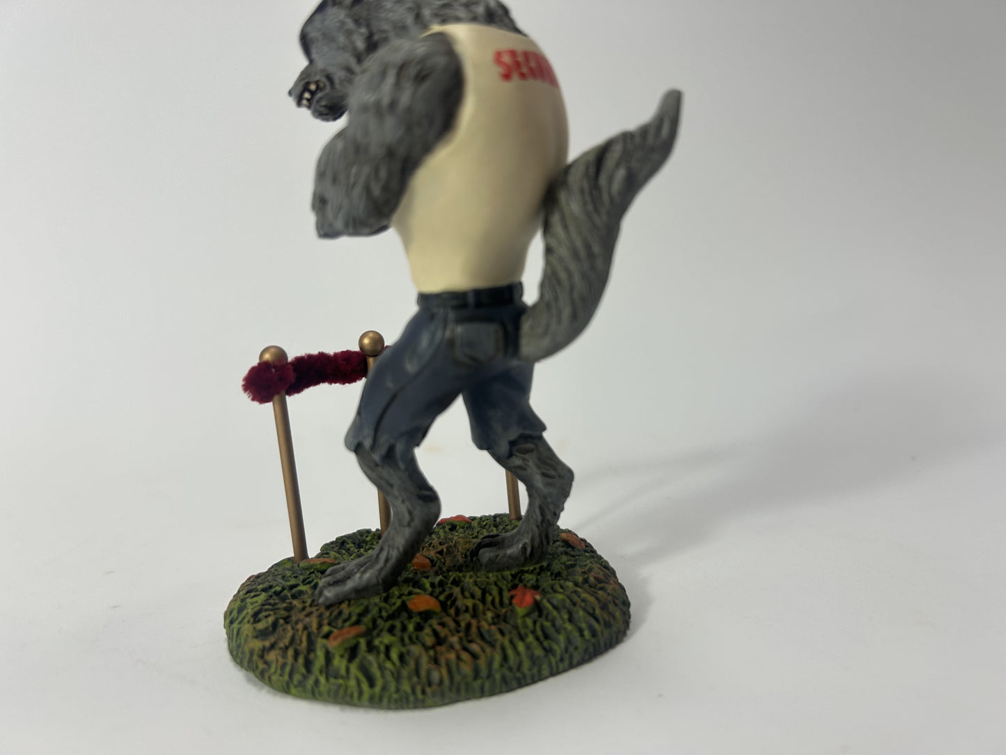 DAMAGED - Silverback Bouncer - Country N More Gifts