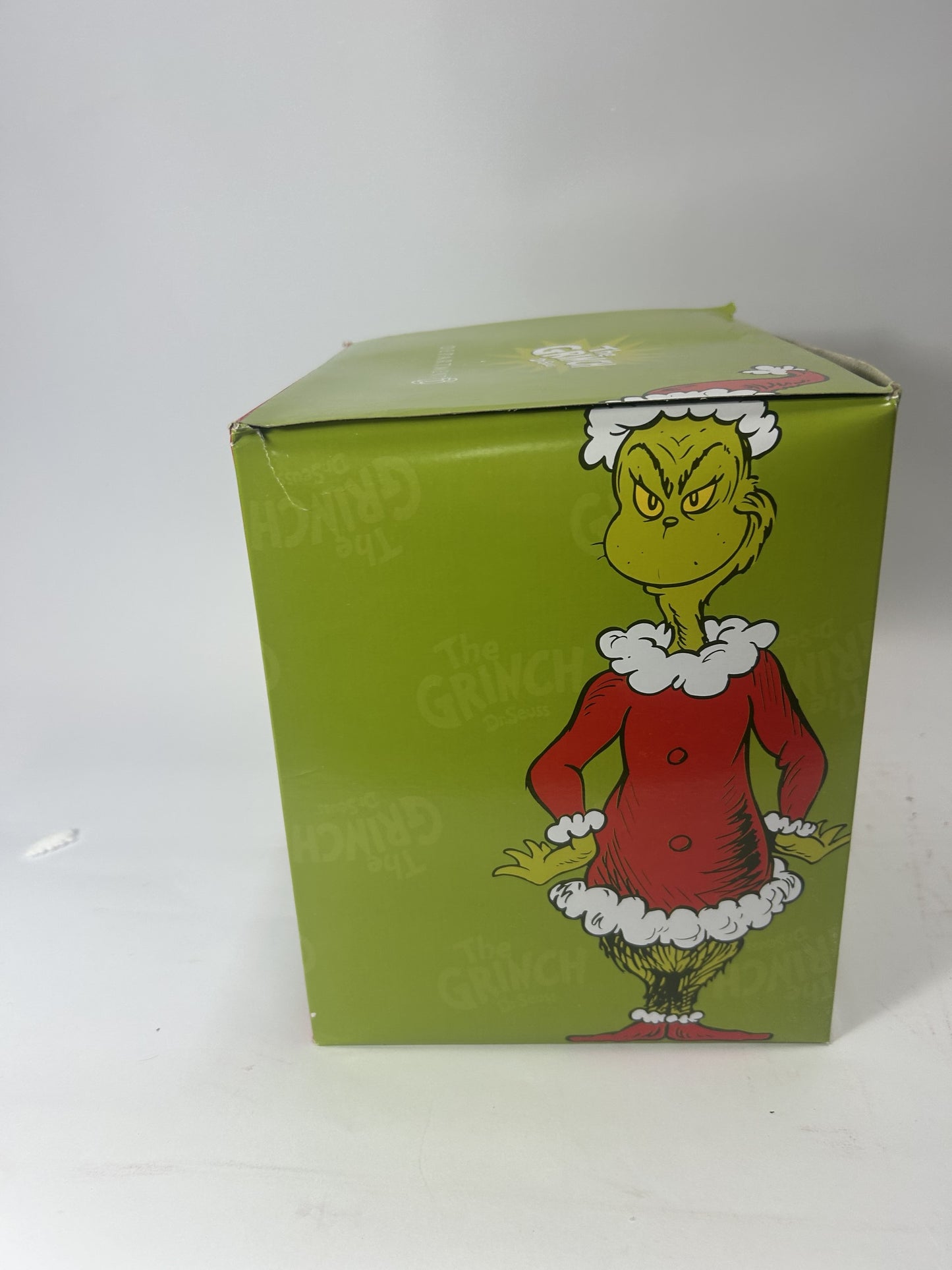 BOX DAMAGE - Cindy-Lou Who's House - Country N More Gifts