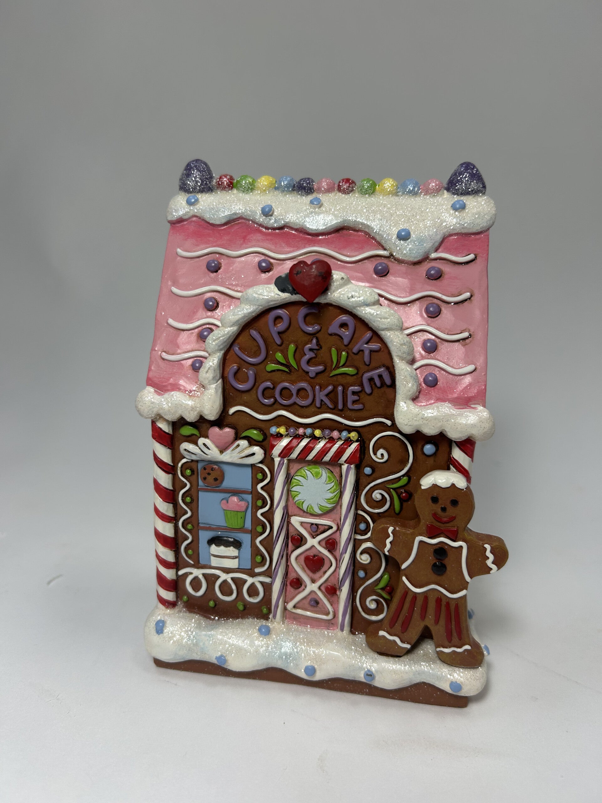 DAMAGED HAS BEEN FIXED - Gingerbread Bakery Figurine - Country N More Gifts