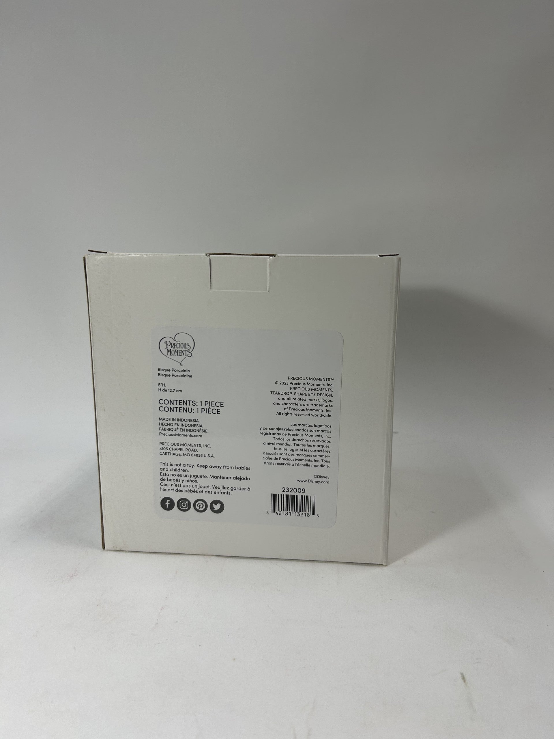 BOX DAMAGE - Your Wish Is Always Complementary Disney Mary Poppins Figurine - Country N More Gifts