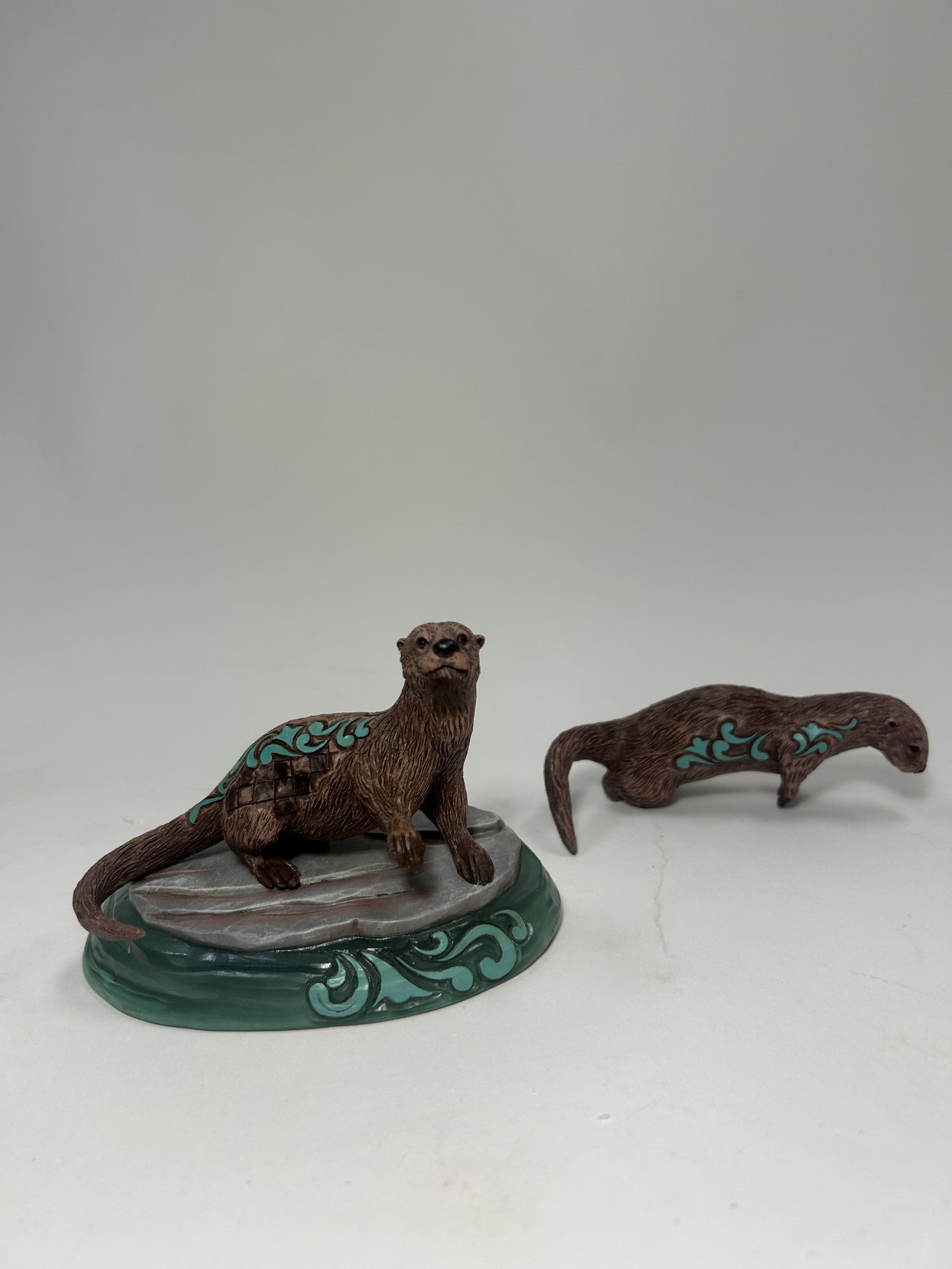 DAMAGED - River Otter Pair - Country N More Gifts