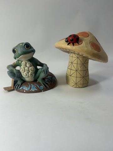 DAMAGED - A Frog's Life - Frog Leaning on Mushroom Fig - Country N More Gifts