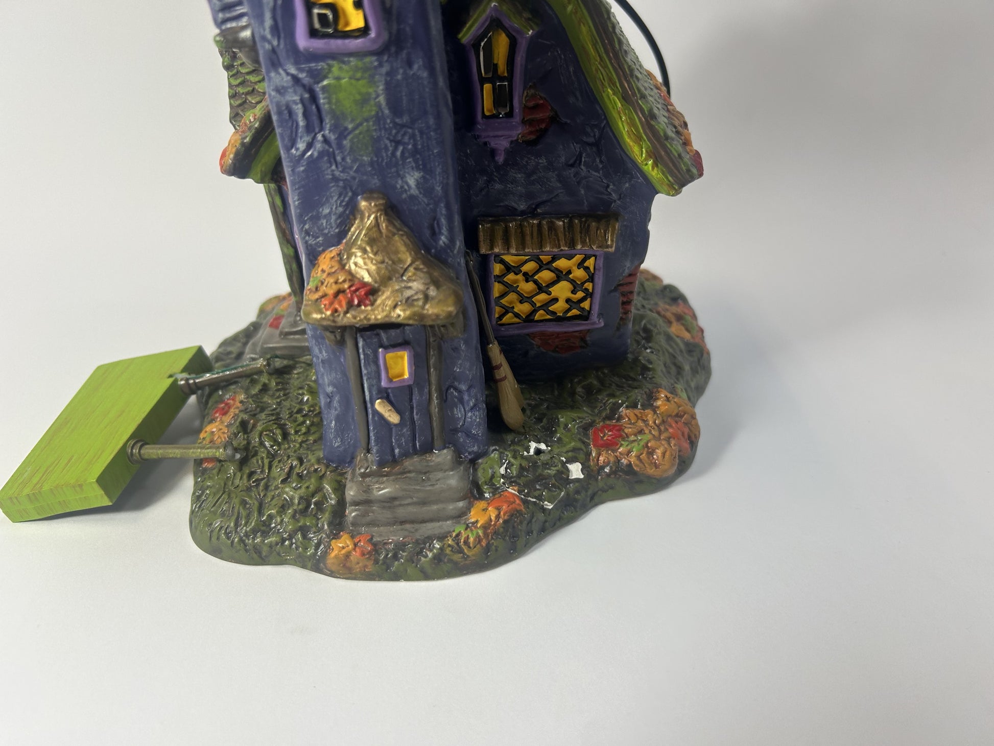 DAMAGED - Monstertini's Nightclub - Country N More Gifts