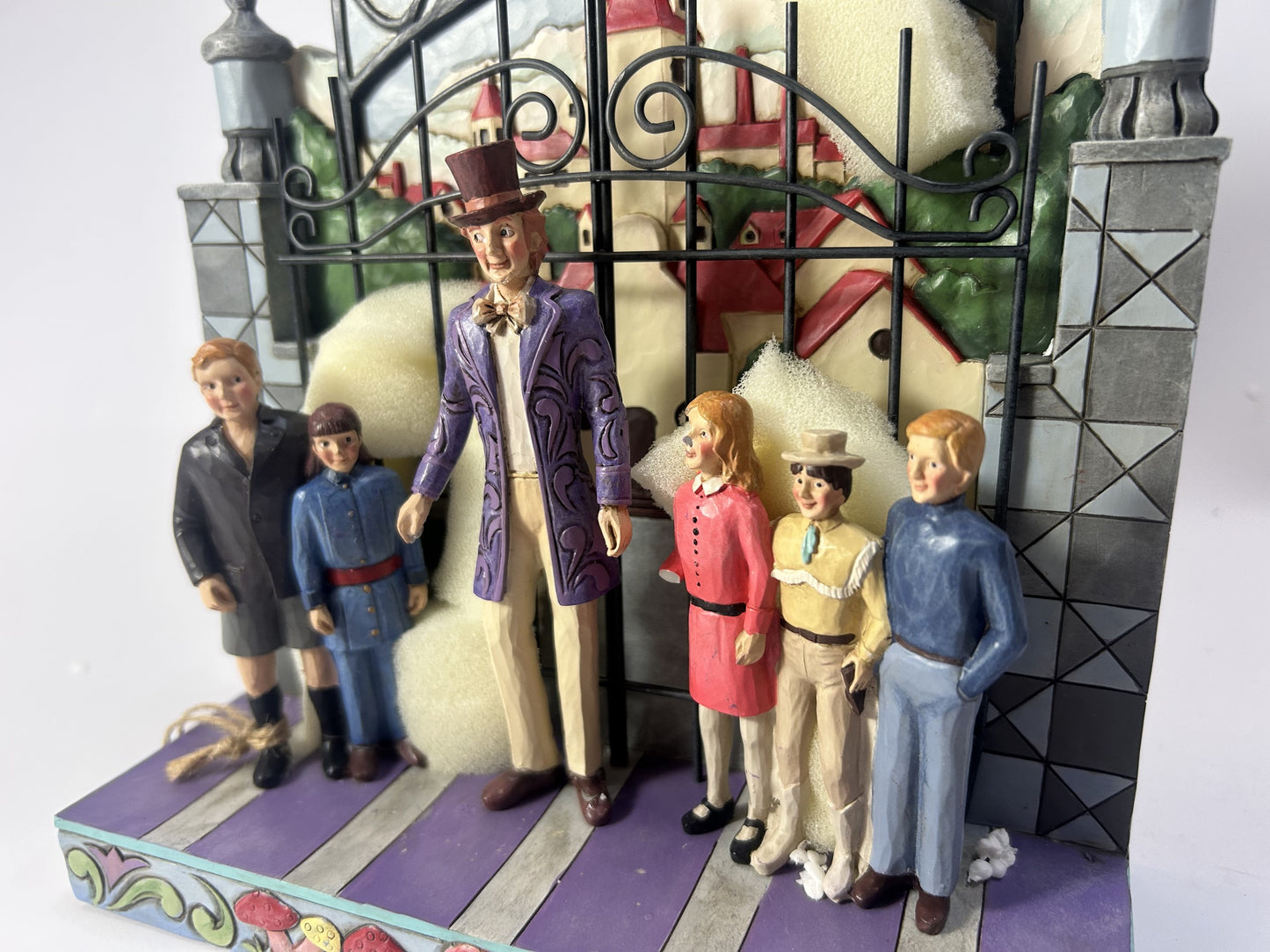 DAMAGED - The Adventure Begins - Willy Wonka with Children By Gate - Country N More Gifts