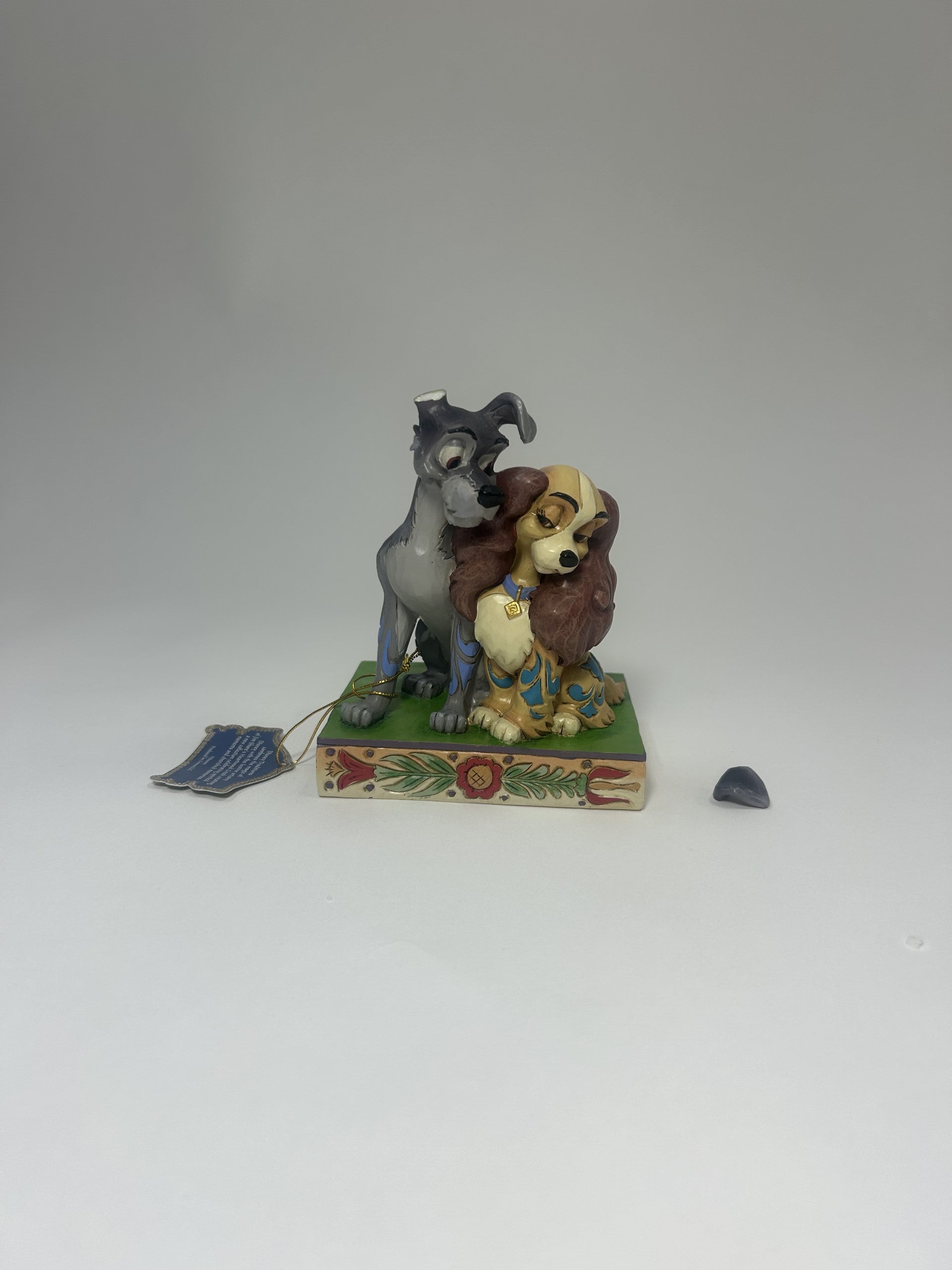 DAMAGED - Lady and the Tramp Love - Country N More Gifts