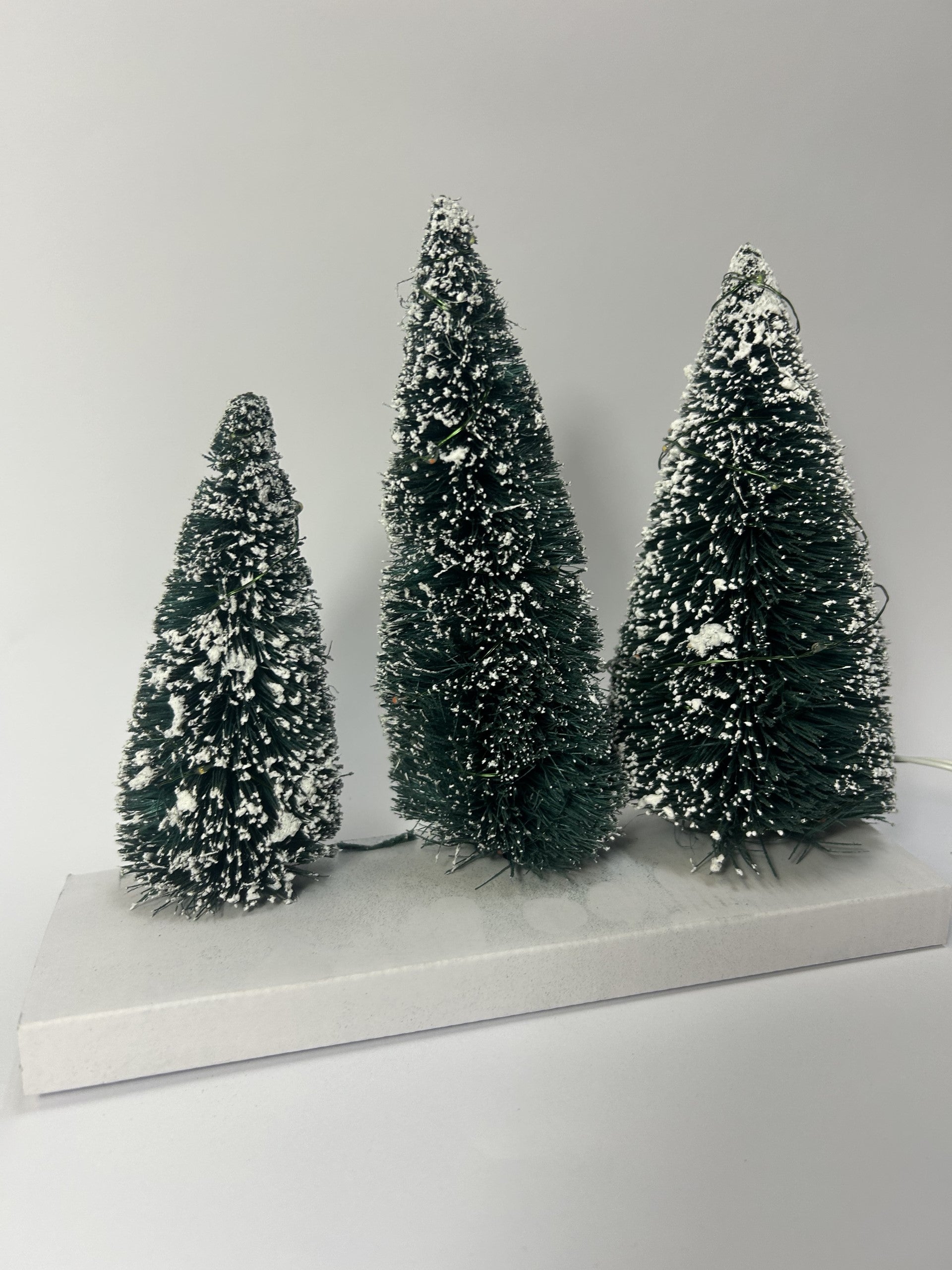 DAMAGED - Village Twinkling Lit Trees - Country N More Gifts