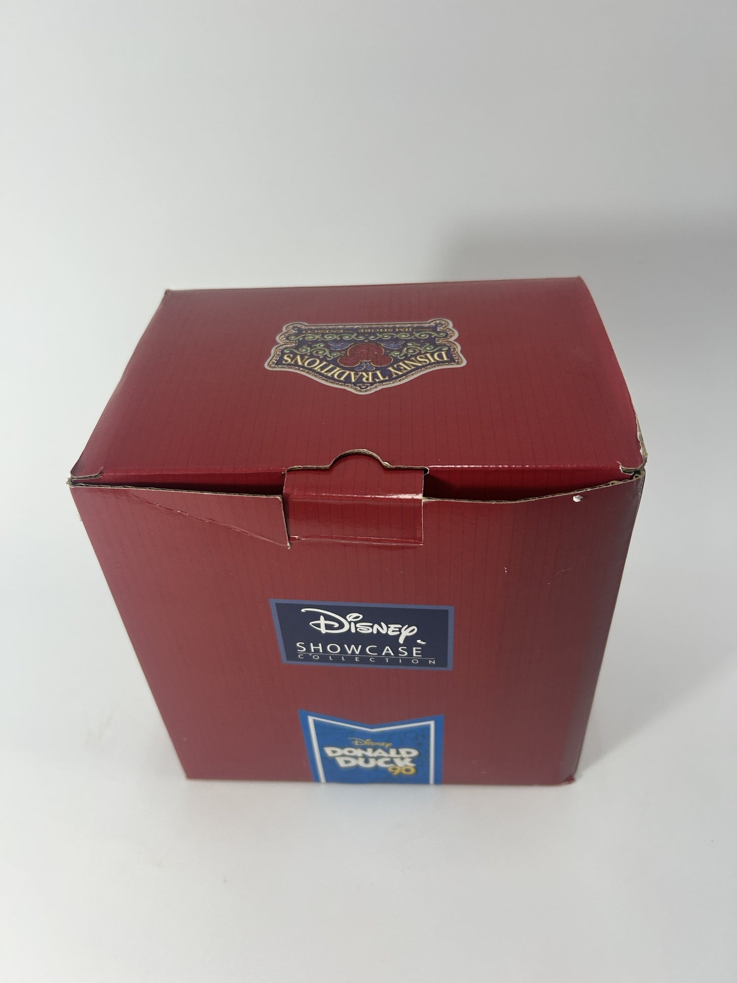 BOX DAMAGE - A Flying Duck - Donald with Kite - Country N More Gifts