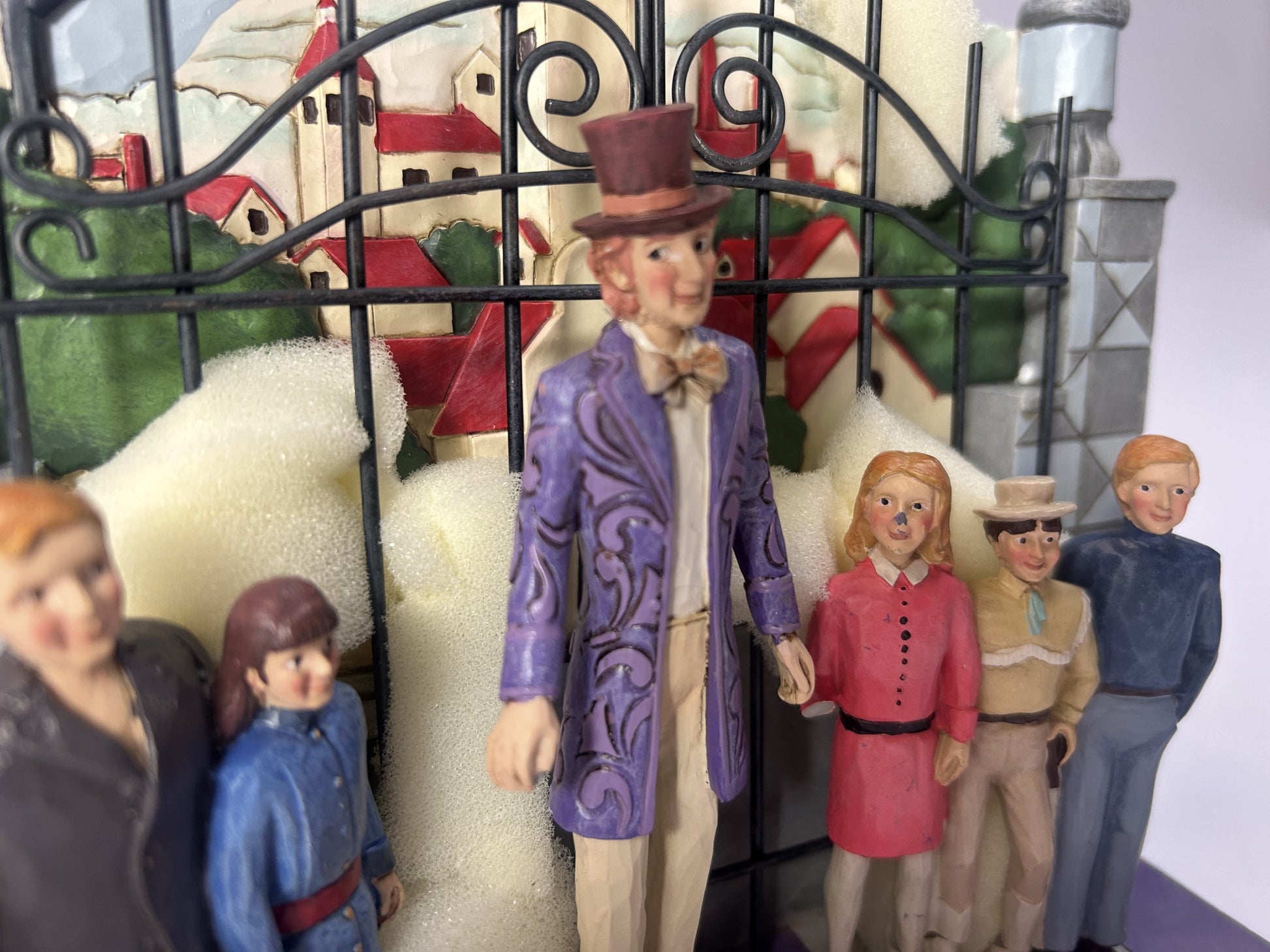 DAMAGED - The Adventure Begins - Willy Wonka with Children By Gate - Country N More Gifts