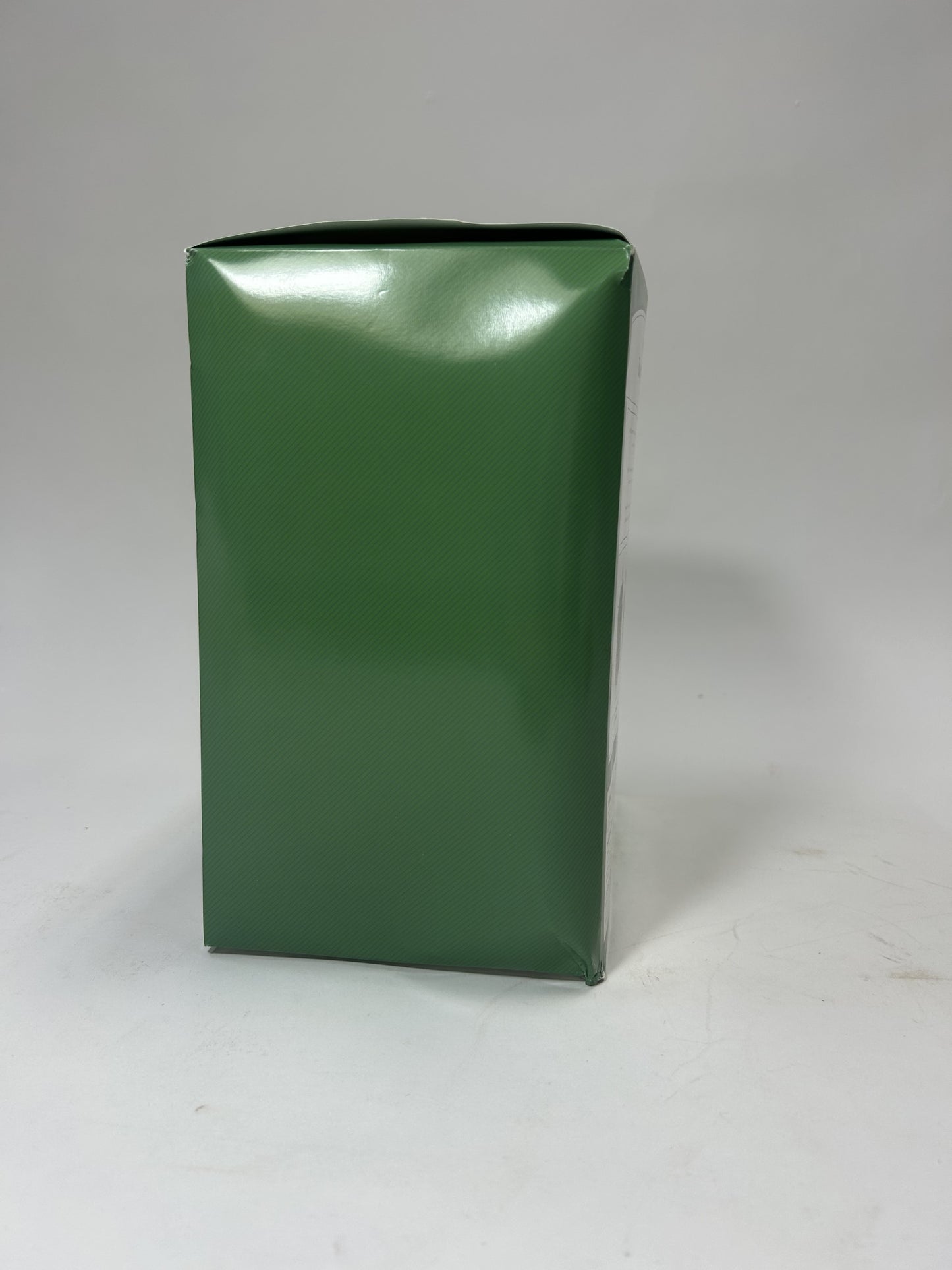 BOX DAMAGE - A Calf In Time For Christmas - Country N More Gifts