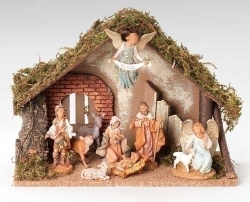 9 Piece Figure Set With Italian Stable