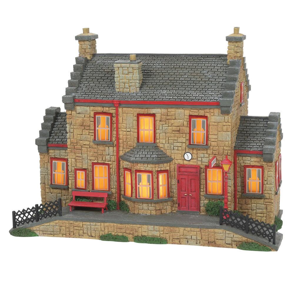 Hogsmeade Station  - Country N More Gifts