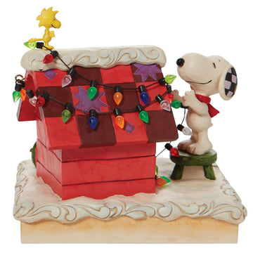Snoopy with Woodstock Decorating Doghouse  - Country N More Gifts