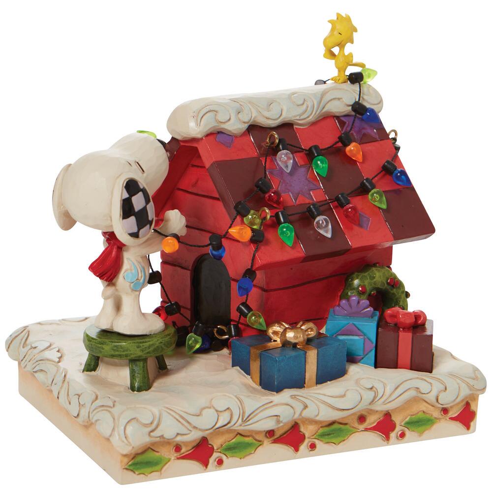 Snoopy with Woodstock Decorating Doghouse  - Country N More Gifts