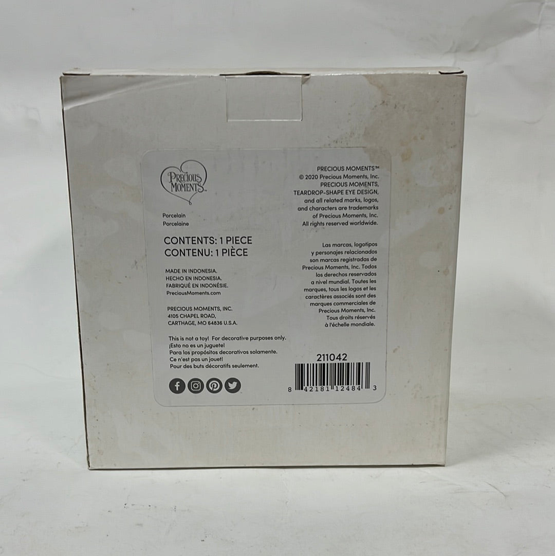 Silent Night, Holy Night Figurine - BOX DAMAGE  - Country N More Gifts